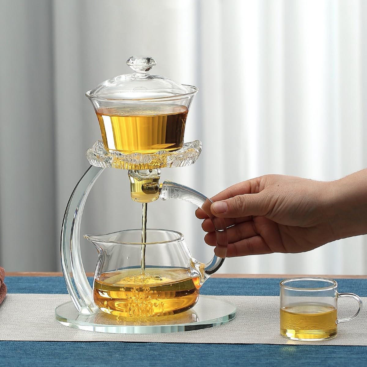 Półautomatyczny szklany czajniczek, Lazy Kungfu Drip Teapot z zaparzaczem, wzór kwiatu lotosu, żaroodporny szklany zestaw do herbaty, odpowiedni do recepcji w domu/biurze (przezroczysty,