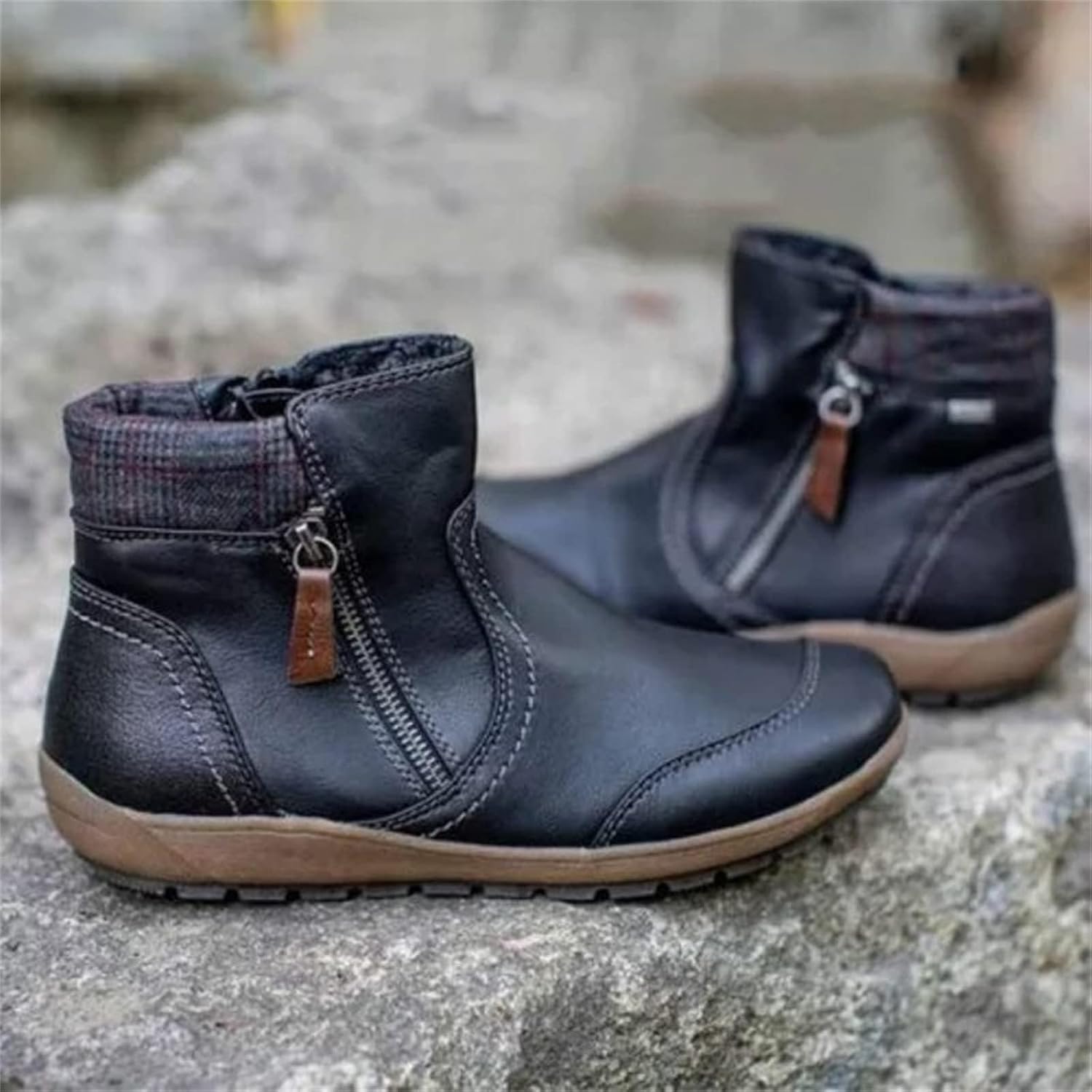 Vintage Leather Booties Women Comfortable Wide Width Flat Boots Waterproof Lightweight Fall Winter Short Boots Casual Non-Slip Side Zipper Ankle Booties