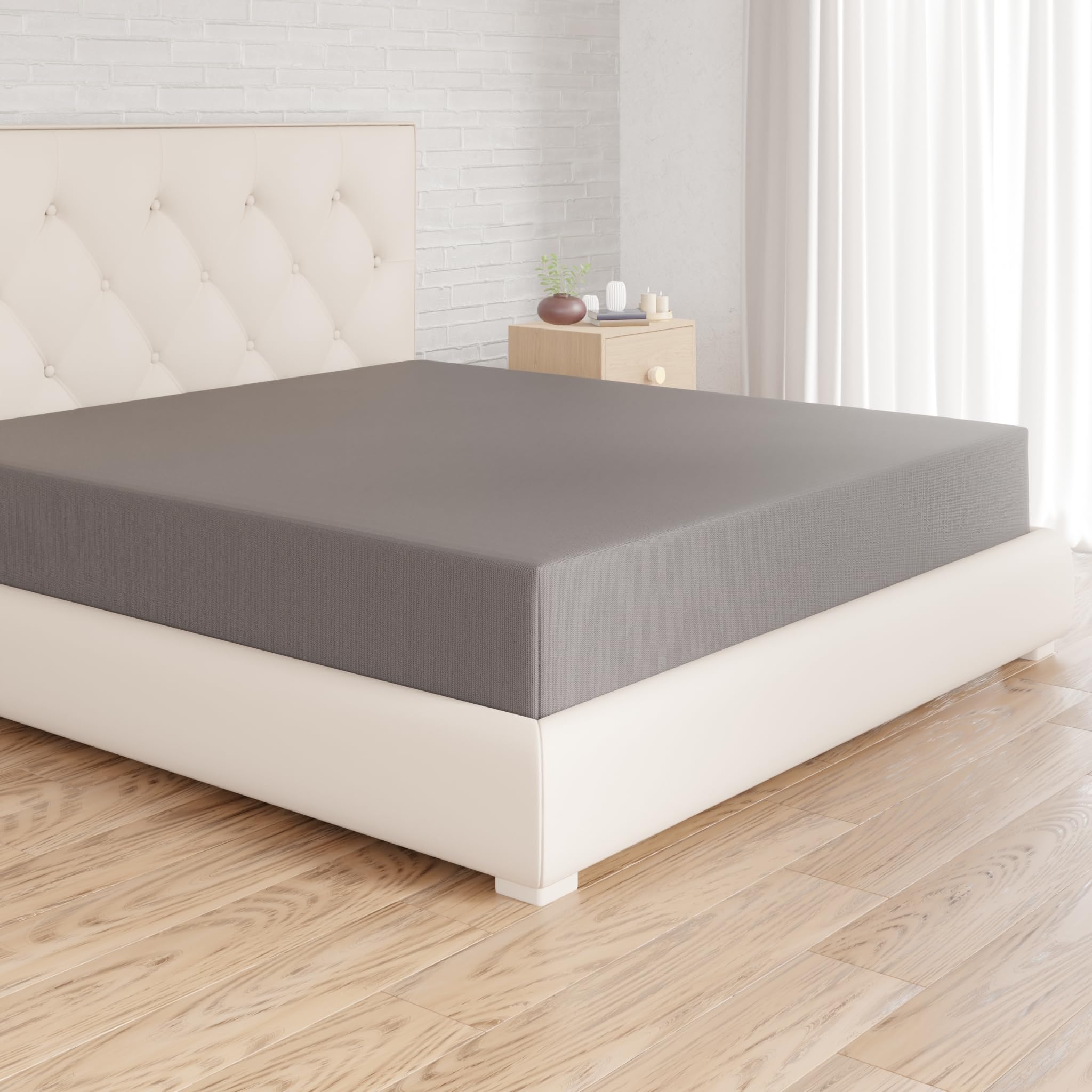 Amazon Basics Jersey Spannbettlaken, 100% Baumwolle, Spannbetttuch - Matratzenhöhe bis 30 cm, 180 x 200 cm, Dunkelgrau