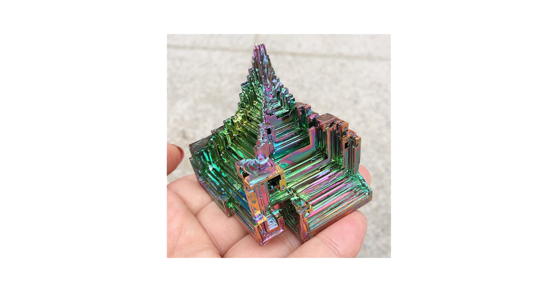 神秘的な美しさを持つビスマス結晶 432gケース付き Amazon.co.jp: 美しい鉱物標本 ビスマス結晶 玉虫色の鉱物 岩