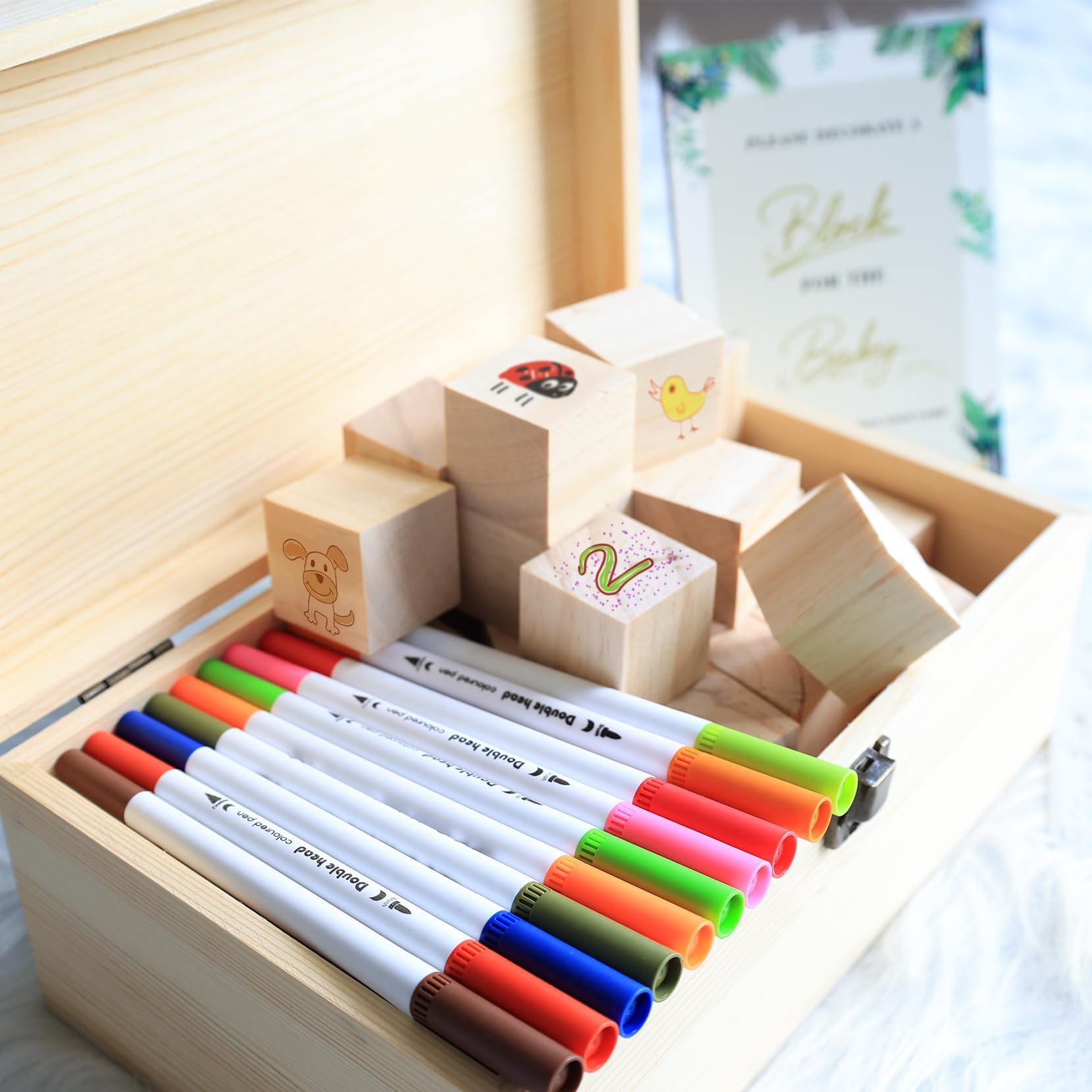 Babyparty Spiele –81 Stück Das Lustigste Kreative Gästebuch zum Bemalen – Baby Shower Aktivität mit Holzblöcken, Stiften & Schablonen – Geschenk-Idee für Junge, Mädchen