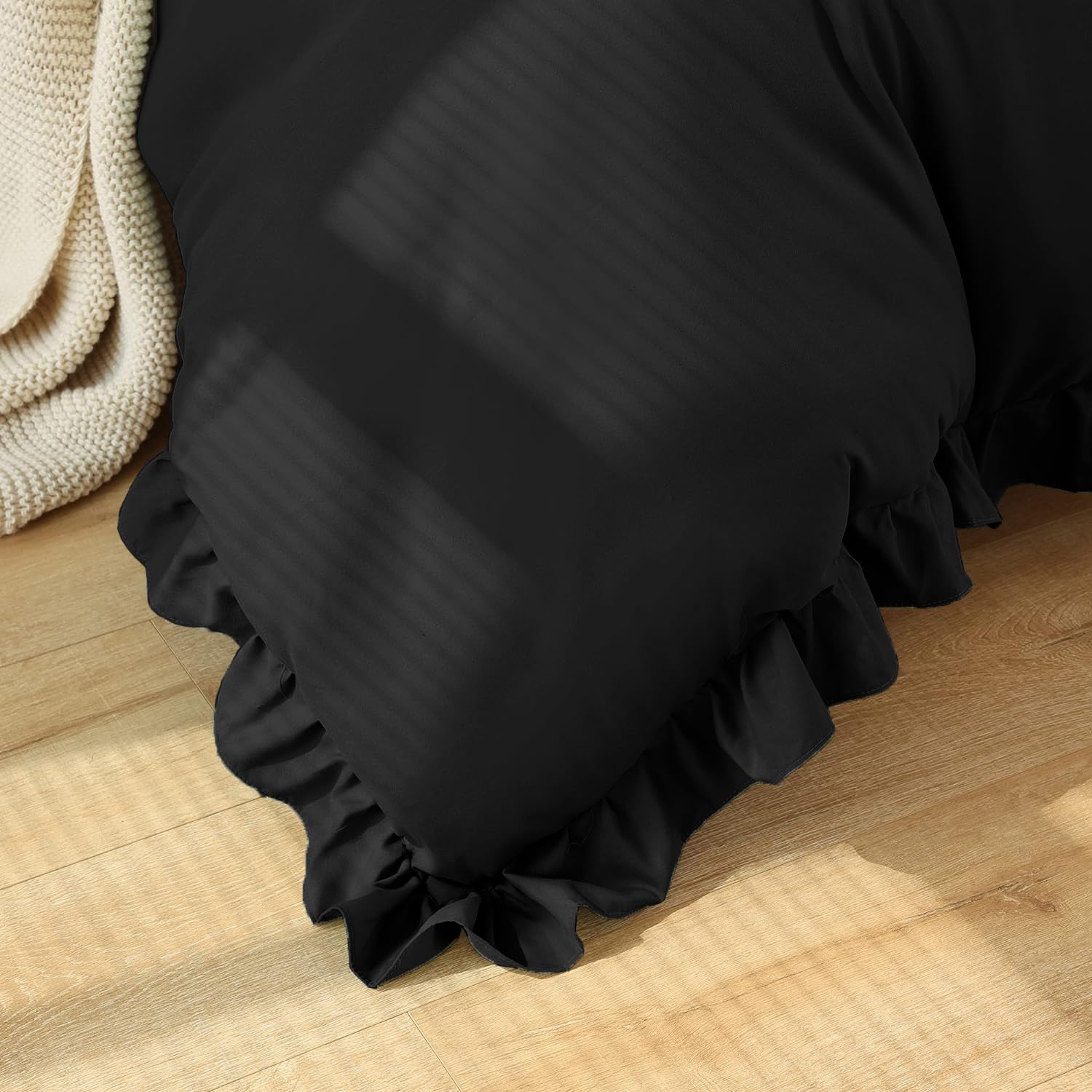 Rüschen Bettwäsche 135x200 4teilig Schwarz Uni Romantische Rüschenbettwäsche Set Einzelbett Weich Bettbezug Mikrofaser 2 Deckenbezug mit 2 Kissenbezug 80x80 cm Reißverschluss
