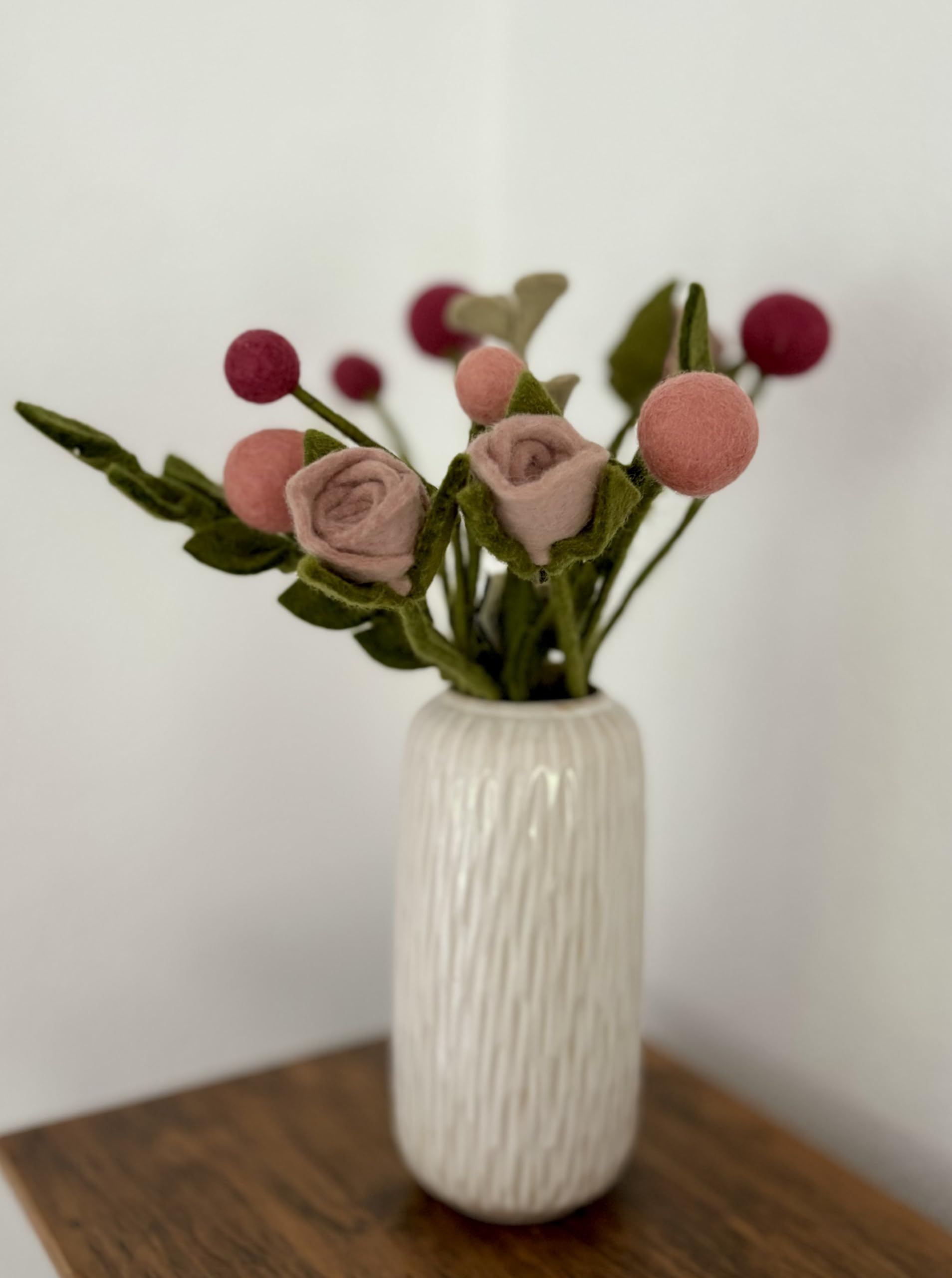 Én Gry & Sif - Filzblumen Strauß Blumen aus Filz - Blumenstrauß - Fair Trade - handgemacht (Rosenrot)