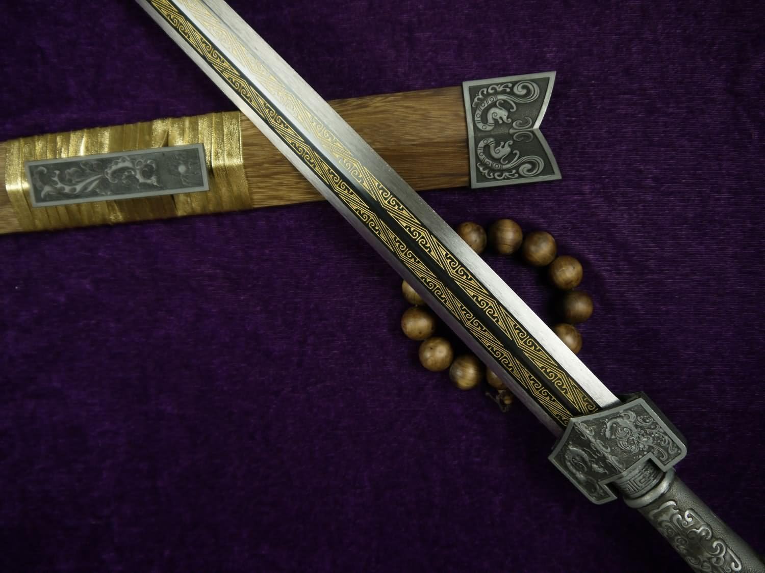 Chinese Swords,Han Sword,High Carbon Steel Etch Blade,Rosewood Scabbard,Alloy Handle