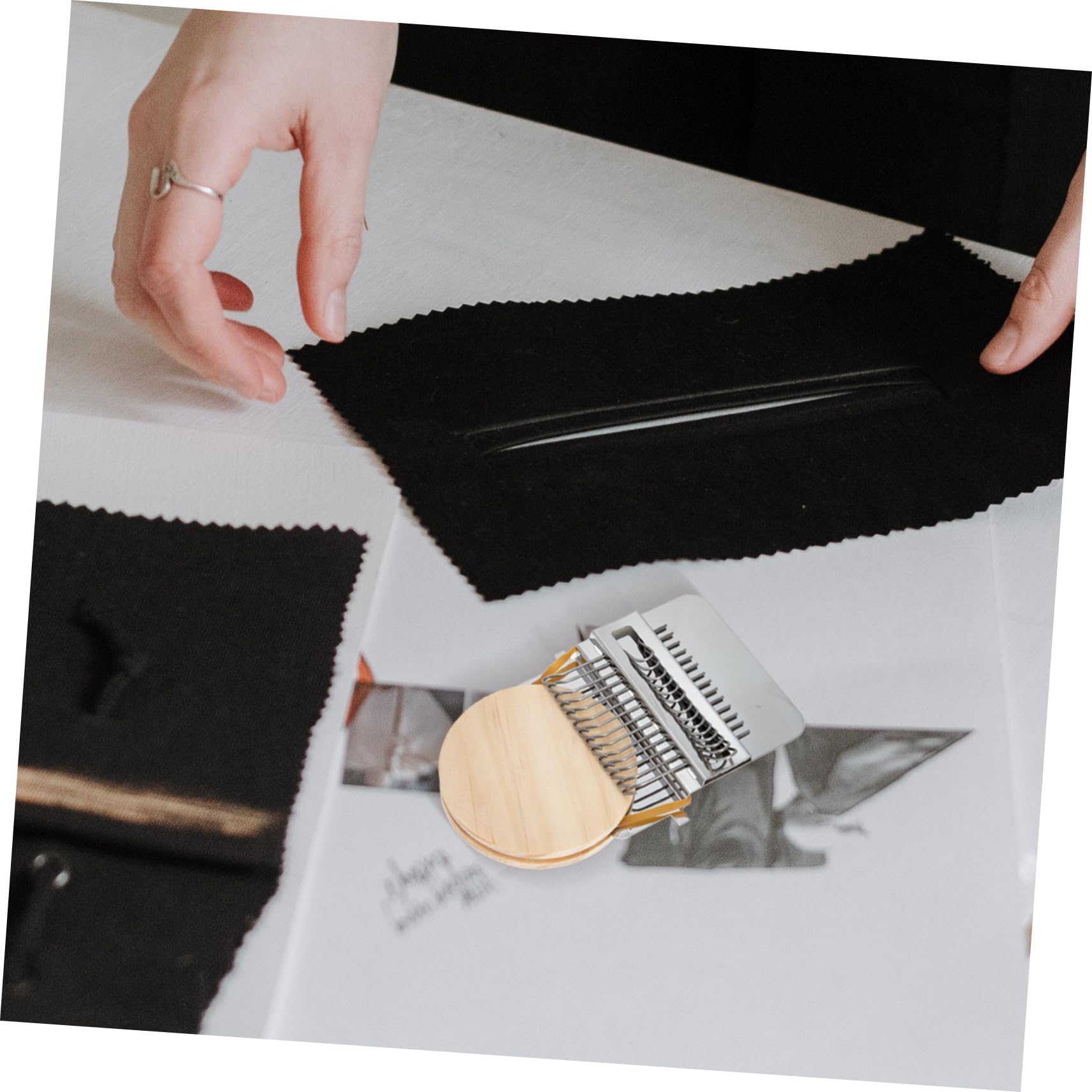 HOMSFOU 2 Juegos Kit Mini Telar para Tejer Diy Agujas Herramienta Portátil para Reparar Ropa y Manualidades para Actividades Infantiles y Desarrollo Manual