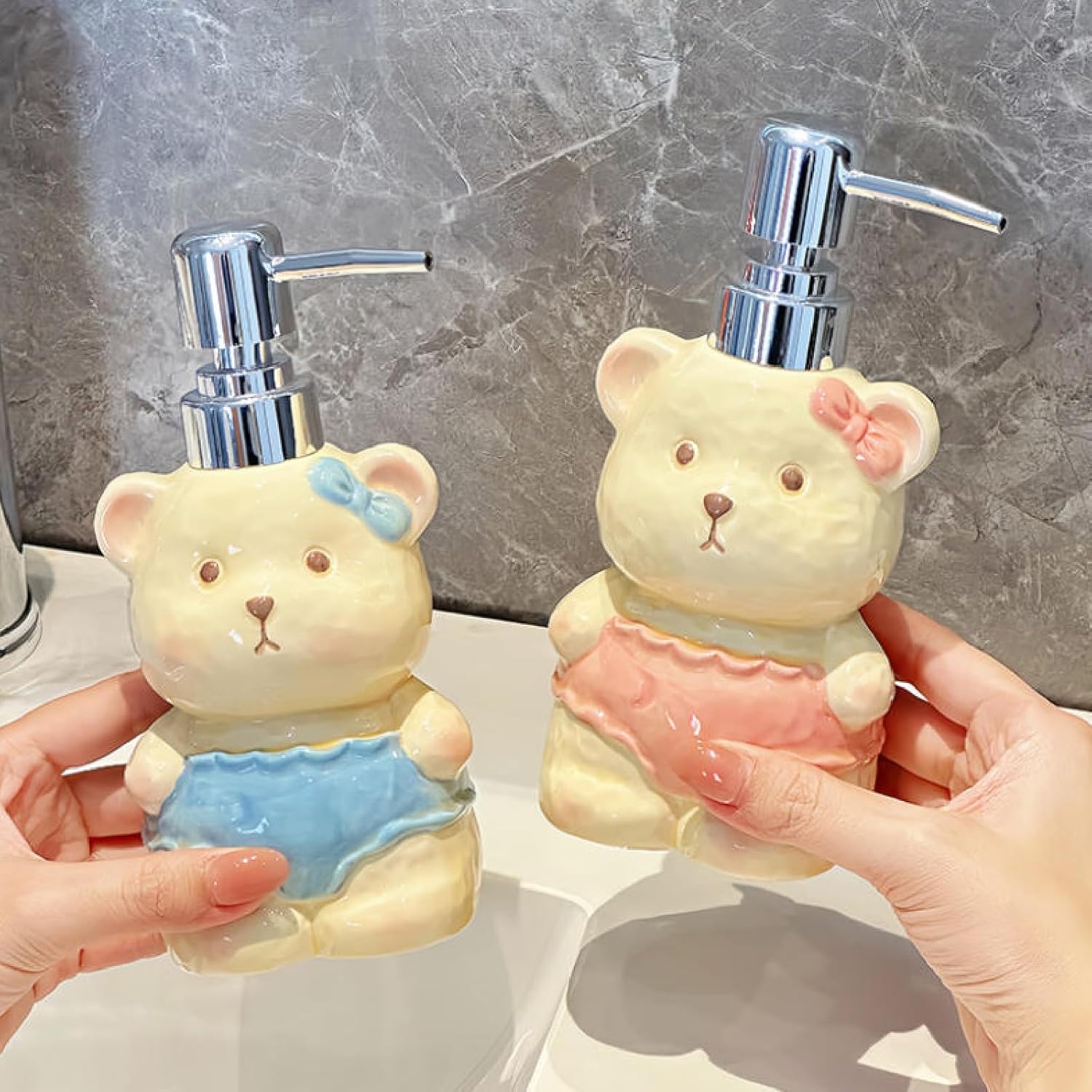 Creative Bear-Shaped Empty Pump Bottle, Ceramic Bear Soap Dispenser, Refillable Lotion Bottle, Bear-Shaped Refill Bottle for Kitchen Countertops and Bathroom Sinks(Blue)