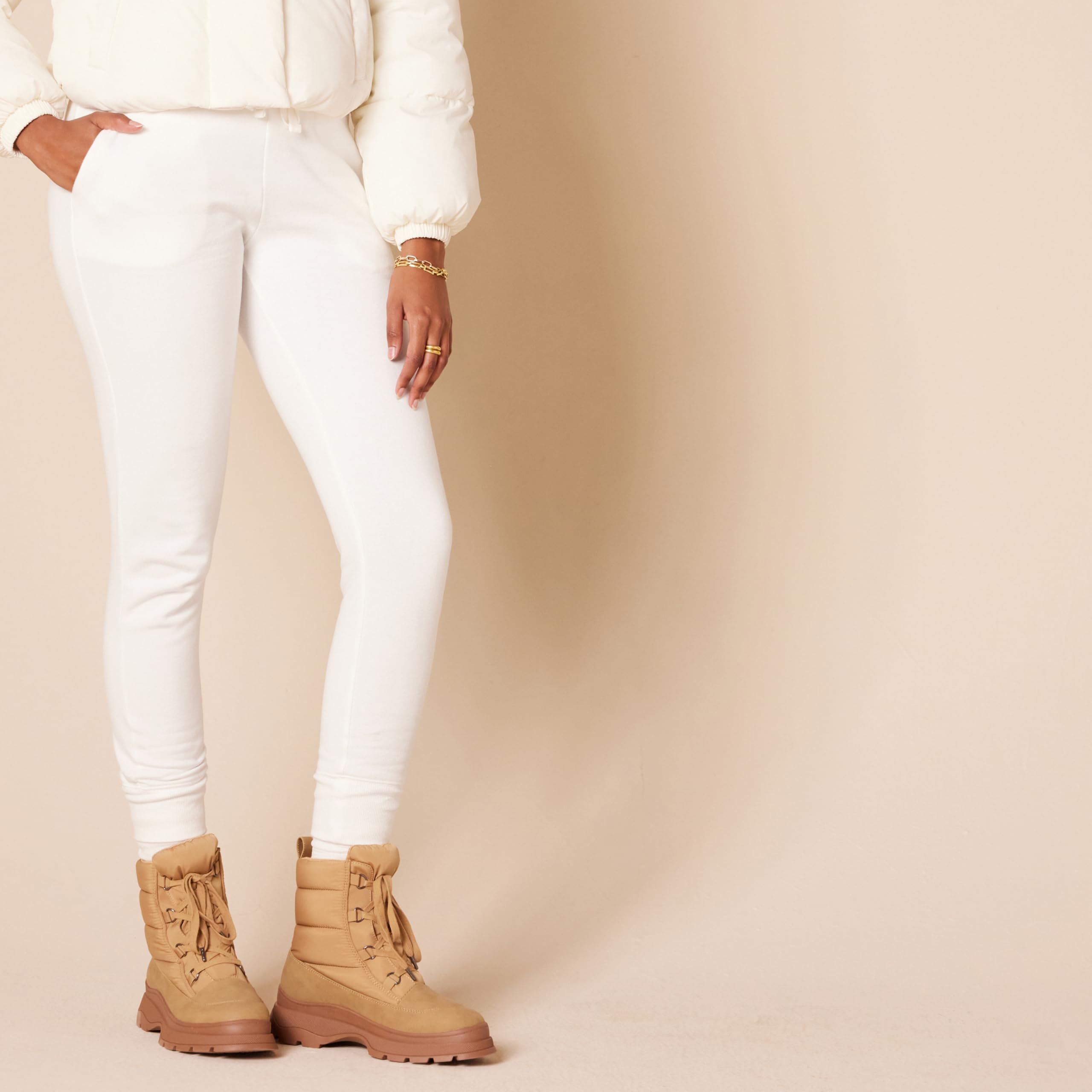 Amazon Essentials Damen Pufferstiefel mit Schnürung