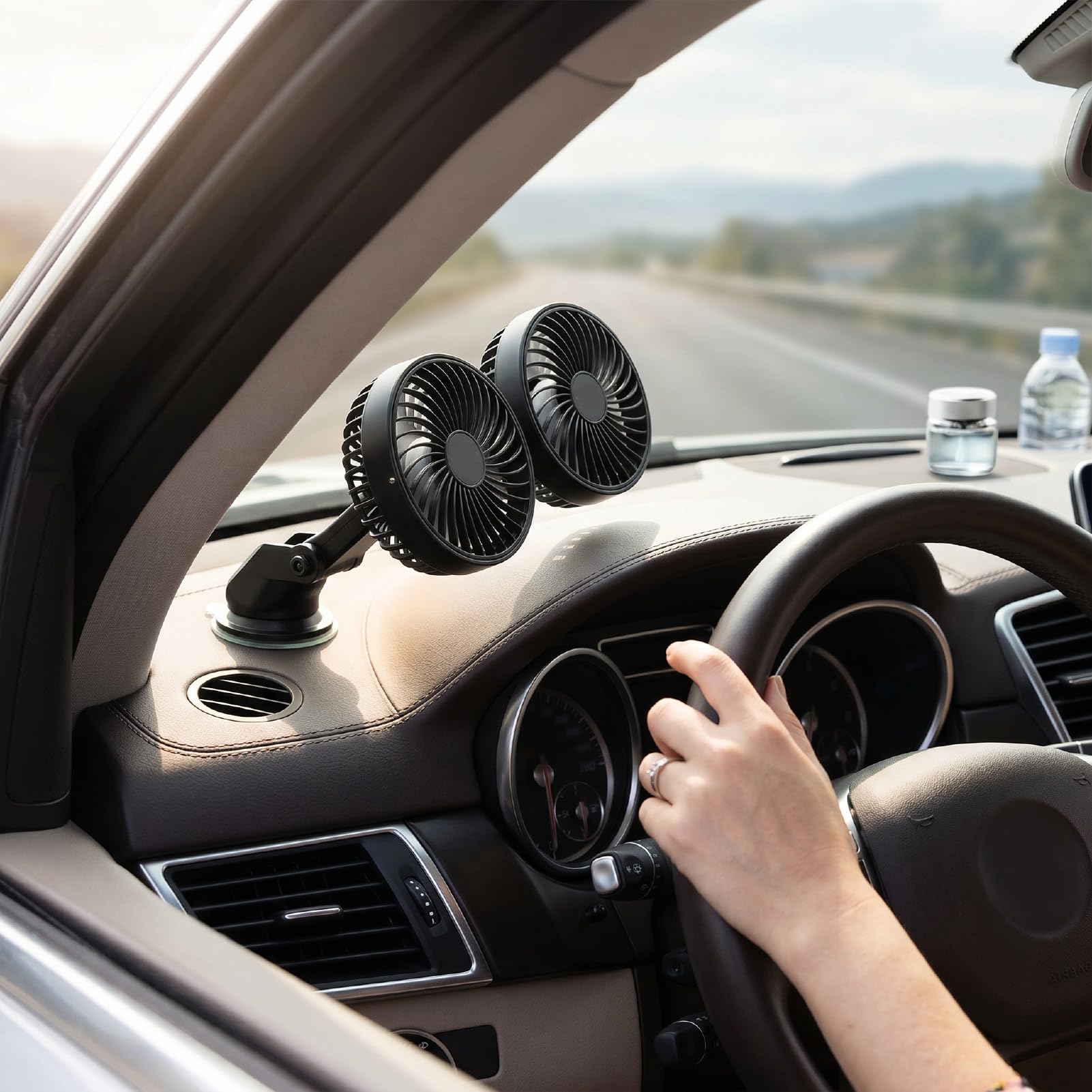 Tosuny Ventilador de Coche de Doble Cabezal con Ventosa, Ventilador de Camión Ajustable de 360°, Recargable de 3600mAh, Fuerte Flujo de Aire para Semirremolque RV Van Cab (BLACK)