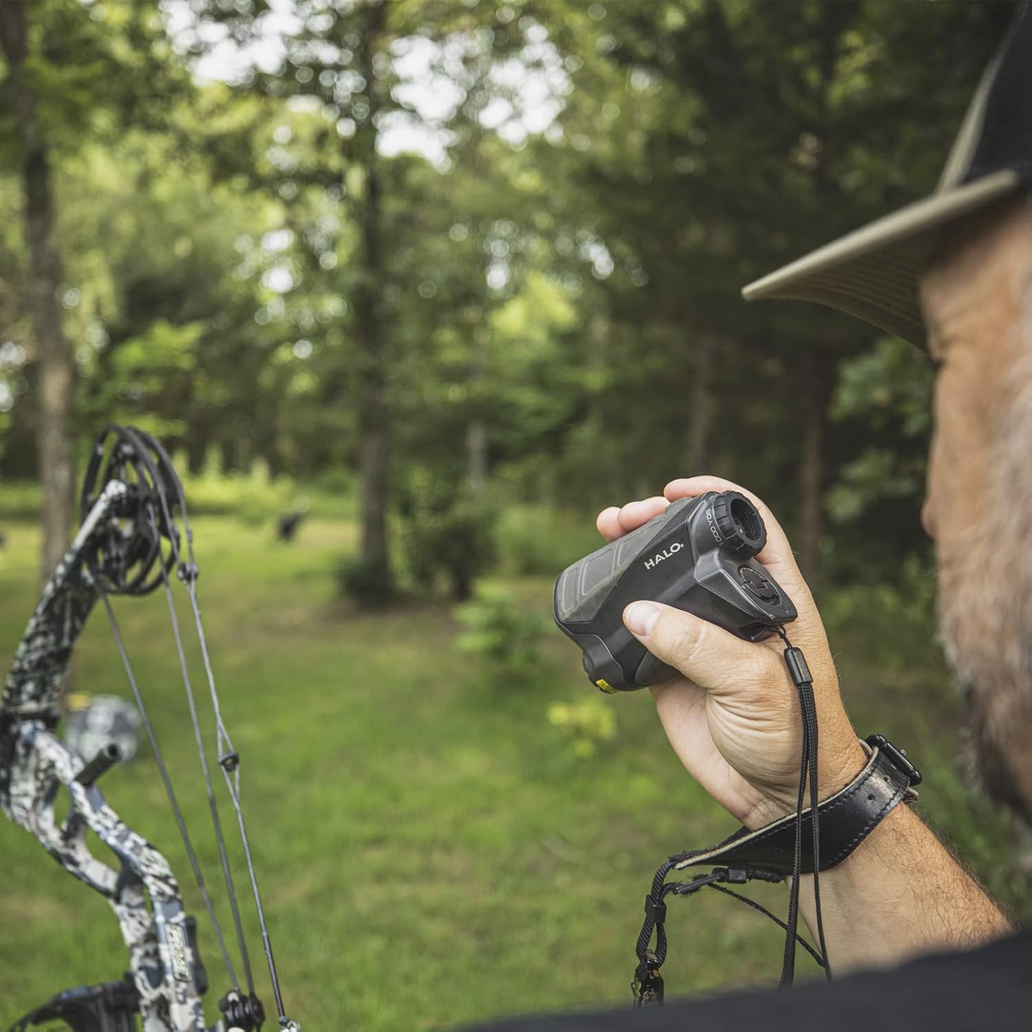Halo Optics Z1000 6X Magnification Accurate Precise Water-Resistant Ergonomic Non-Slip Grip Portable Durable Hunting Laser Range Finder : Sports & Outdoors