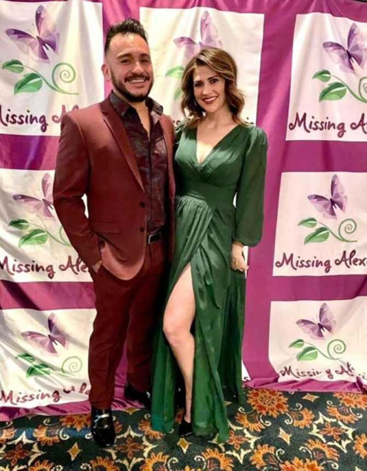 Long Sleeve Chiffon Bridesmaid Dresses for Women V Neck Empire Waist Pleated Long Evening Formal Dress with Slit - Image 5