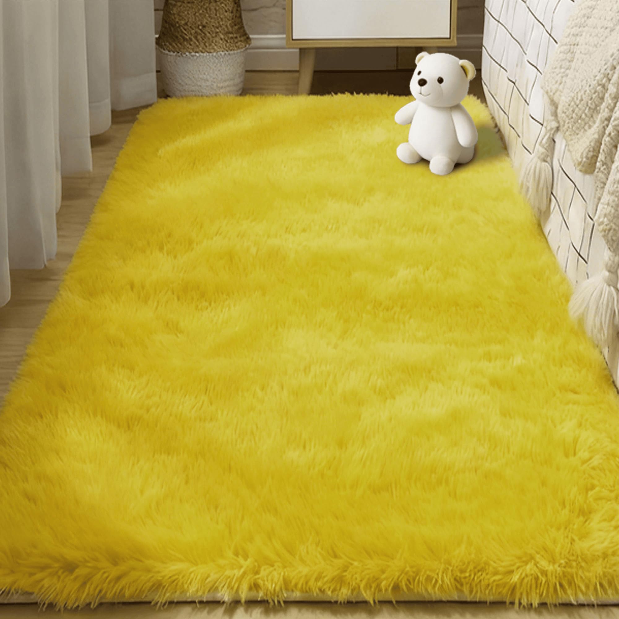 Tapis de salon jaune 200 x 260 cm moelleux pour espace familial