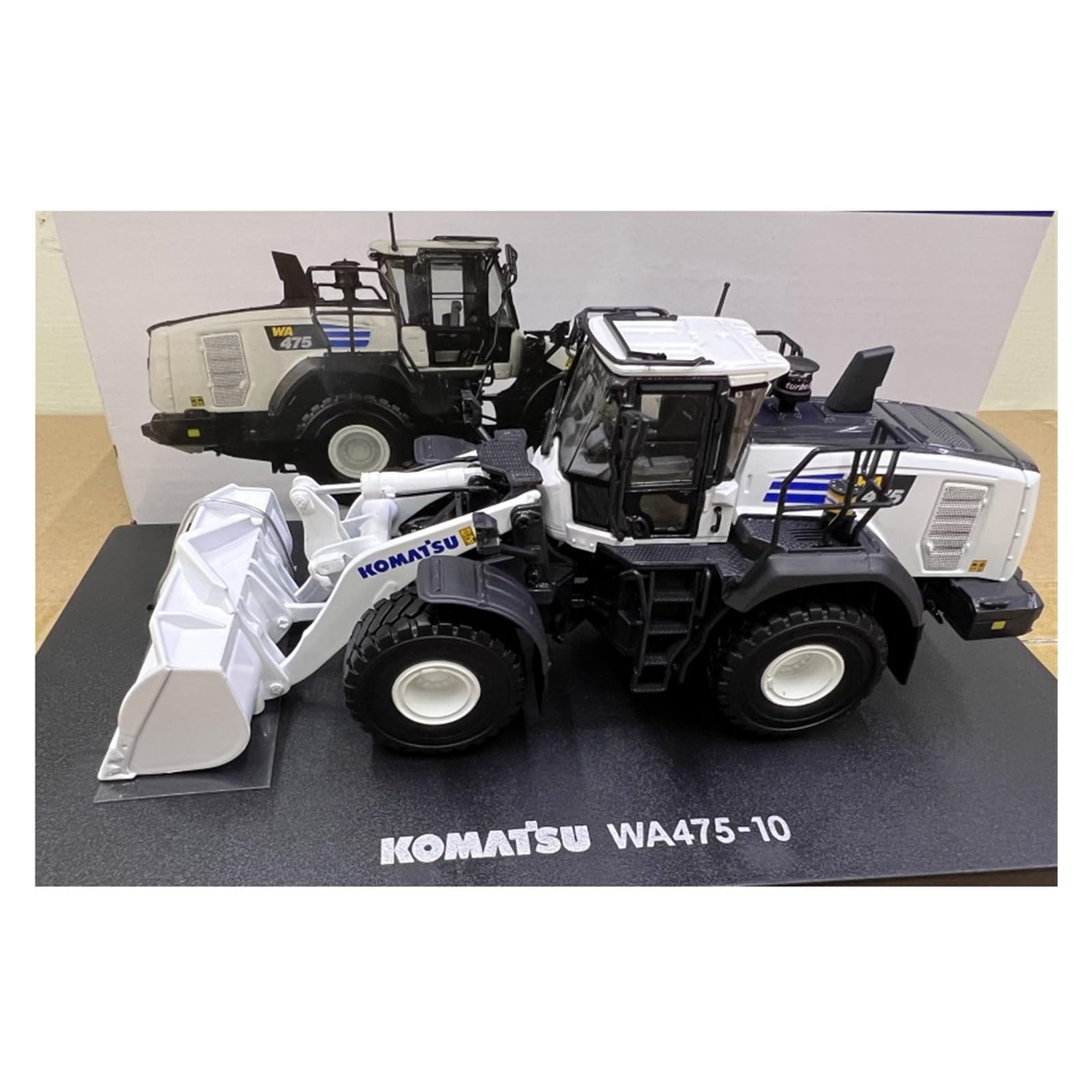 Auto Classica In Lega 1:50 Per Komatsu WA475-10 Pala Gommata In Lega Per Adulti Collezione Modello Veicolo Di Ingegneria Bianco Decorativi Da Collezione