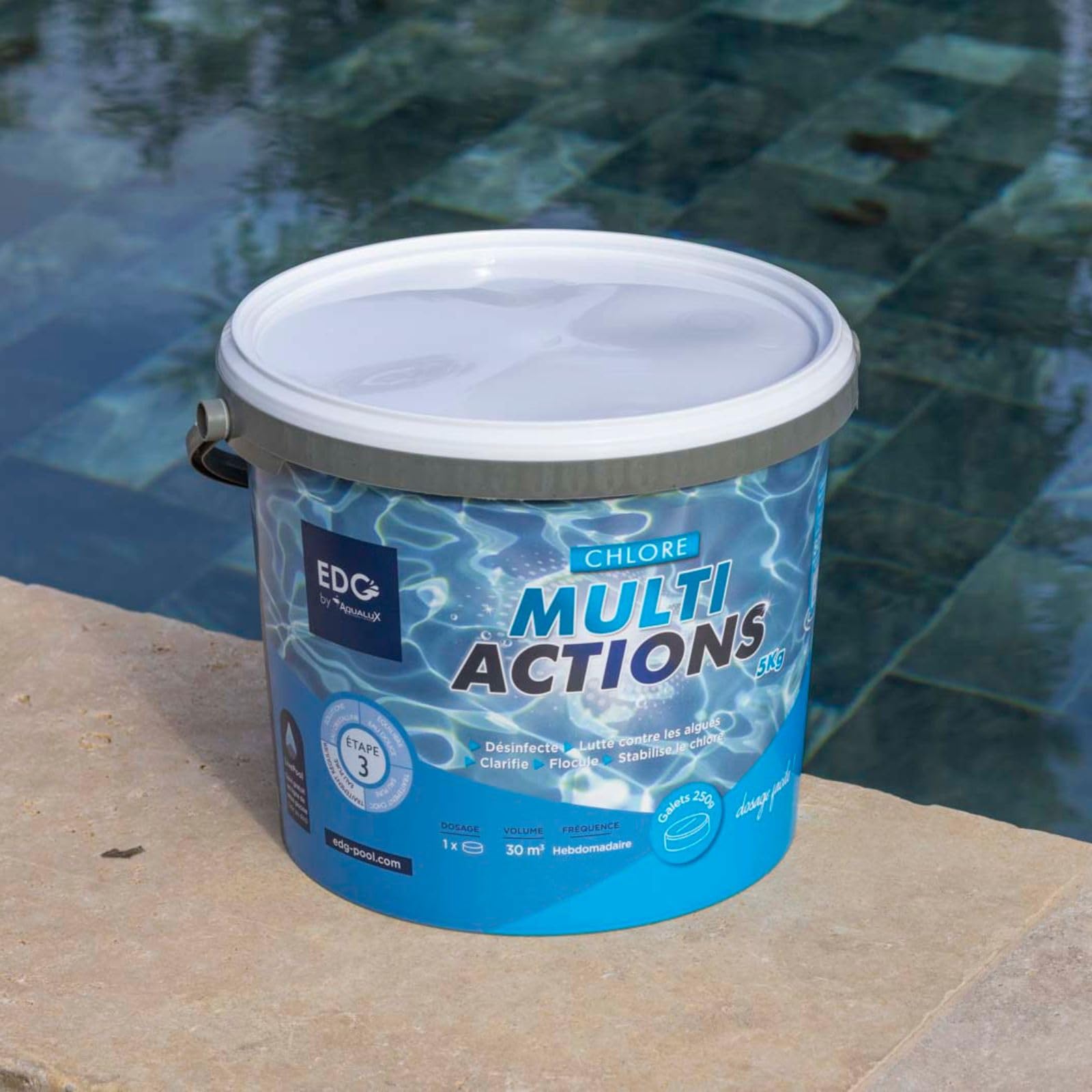 EDG by AQUALUX International - Chlore Multi Actions Piscine - Multi Fonctions Action Longue Durée - Galets 250g - Seau 5 kg
