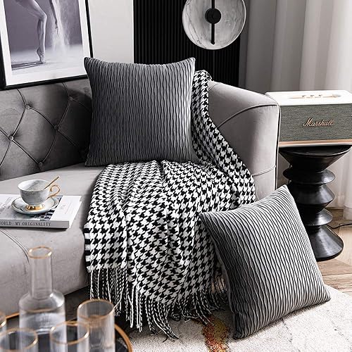 Miniatura 3 de DEZENE Fundas de almohada decorativas a rayas grises paquete de 2 fundas de almohada cuadradas de terciopelo original de 16 x 16 pulgadas para sofá