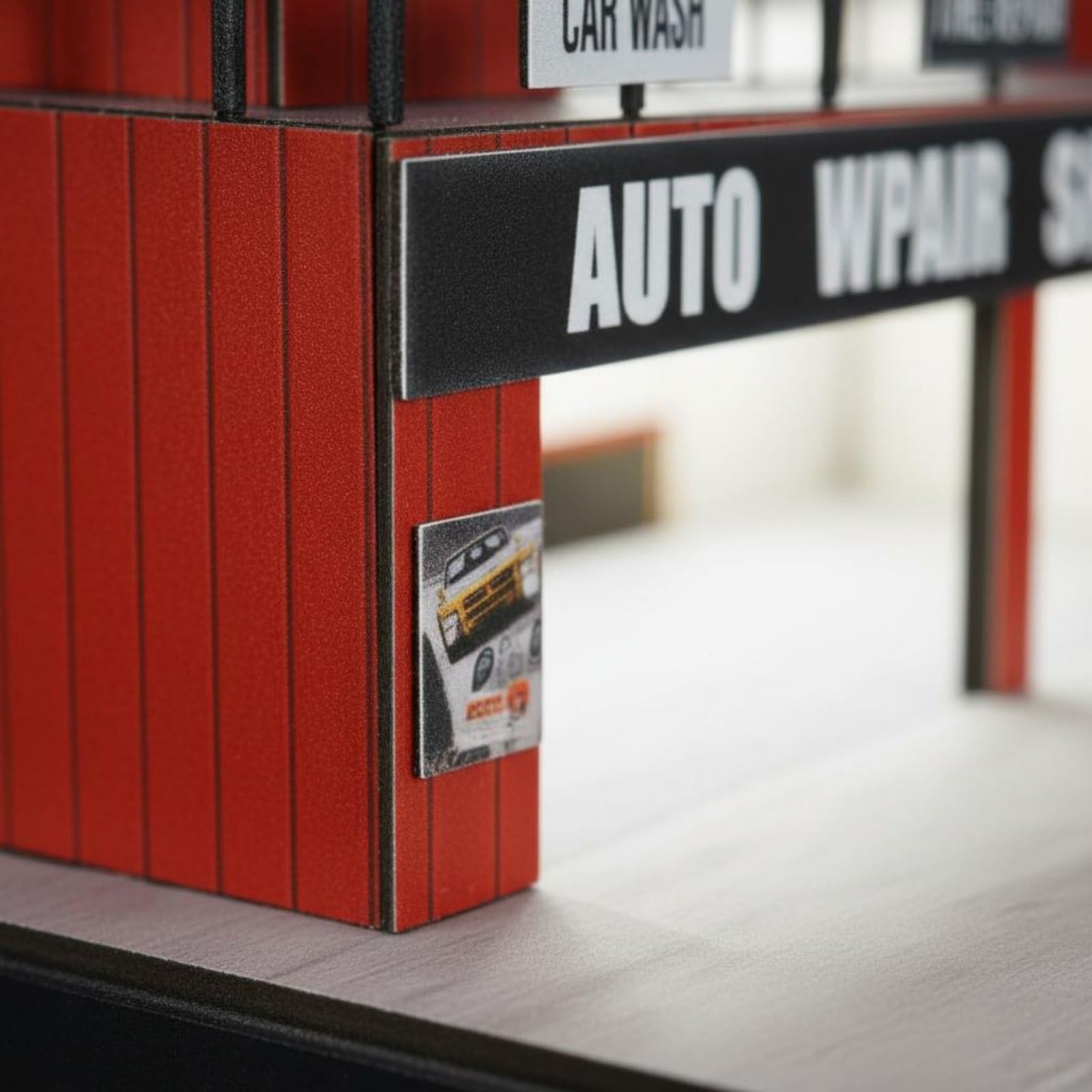 Container Garage Display Modello Garage Diorama Officina Parcheggio Miniatura Scenico con Luci Struttura Compatta a Due Livelli in Plastica Resina