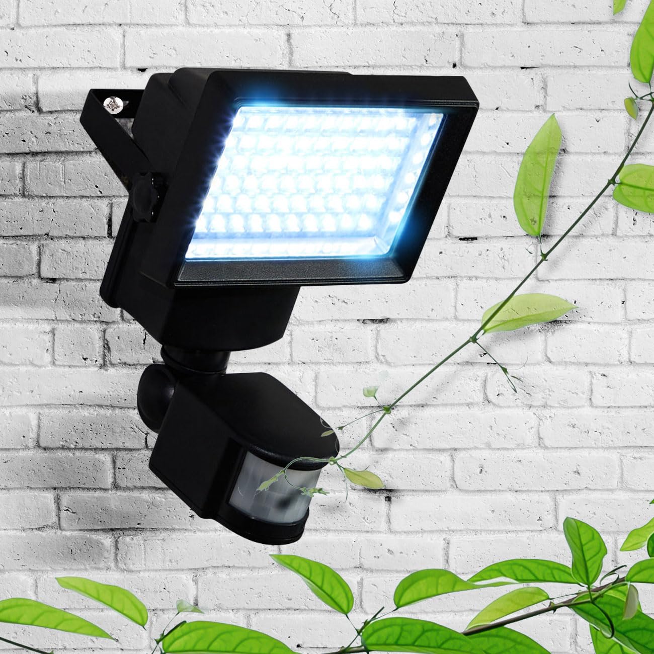 2er-Set Leistungsstarker LED Solar-Strahler mit Bewegungsmelder - Mehr Sicherheit für Ihr Zuhause - Helle 600 Lumen Aussenleuchte für Garten & Hof