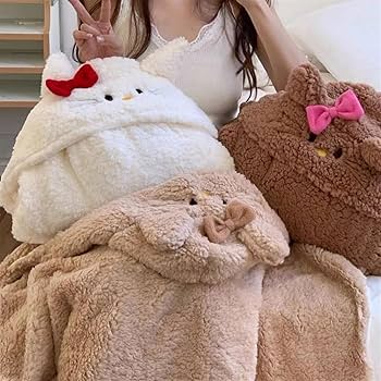 サンリオ　GROONY × Hello Kitty   ハローキティ　着る毛布 サンリオ GROONY × Hello Kitty ハローキティ 着る毛布
