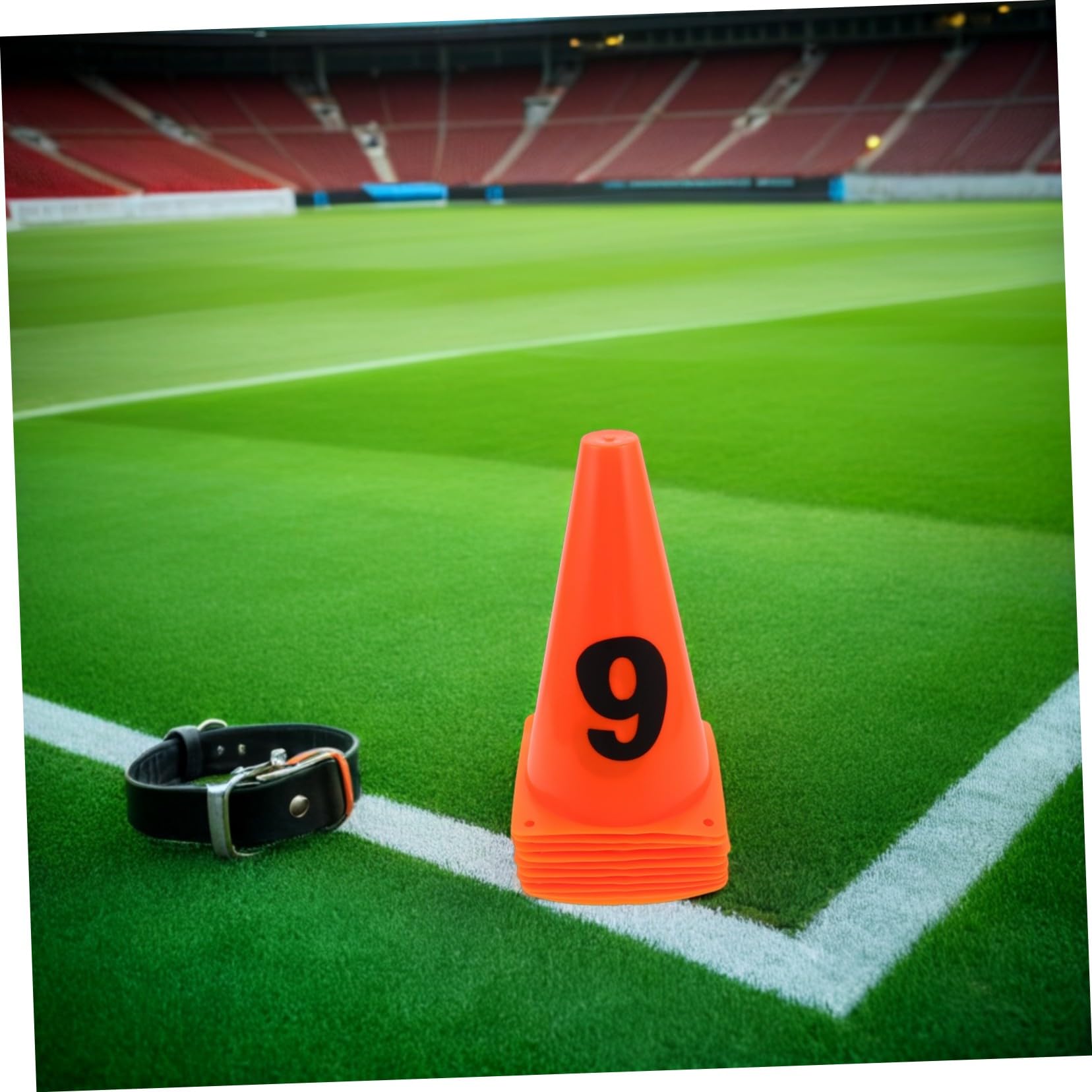 ifundom 10 Piezas Conjunto Conos Numerados Entrenamiento Deportivo Resistentes la Intemperie Marcadores de Campo para Fútbol y Baloncesto Alta Visibilidad y Precisión Ejercicios de