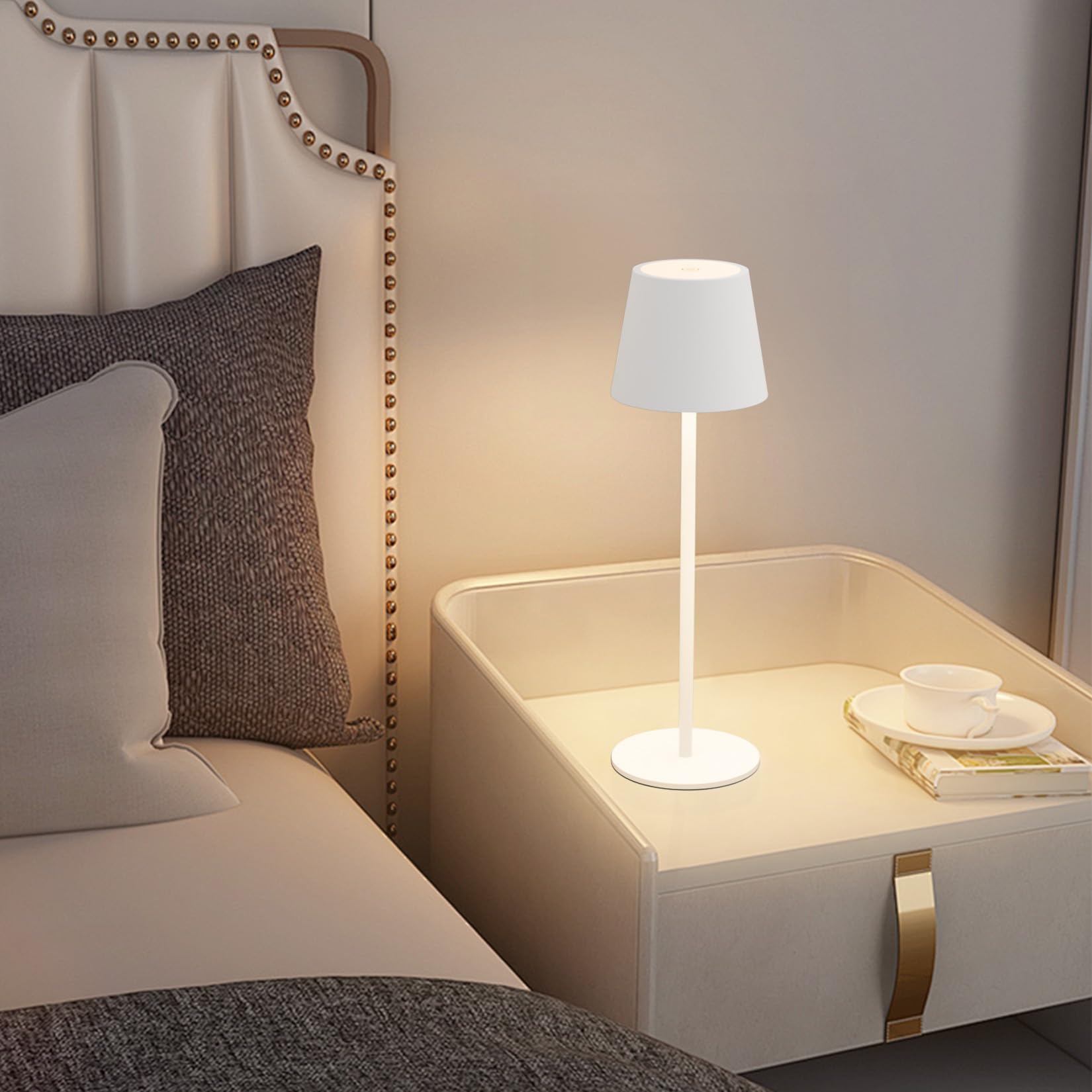 Klighten LED Dimmbare Akku Tischleuchte Weiß, Kabellose Wiederaufladbar Tischlampe Für Innen und Aussen mit USB-C, Warme Lichtfarbe 3000K, Aluminium, IP54 Wasserdichte