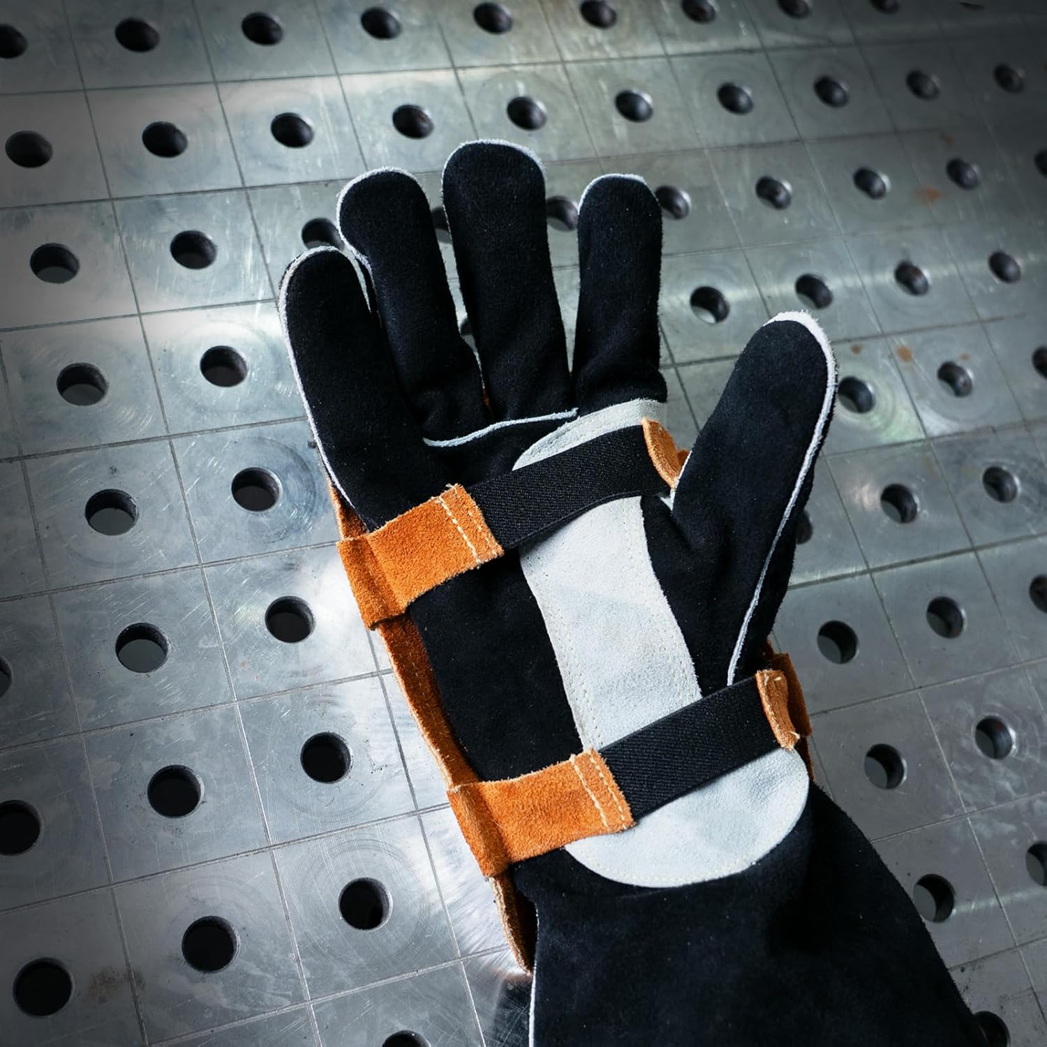 YESWELDER Hand Heat Shield, Welding Hand Shield Split Cowhide Leather Aluminized Back Welding Hand Pad for Welding, Elastic Band