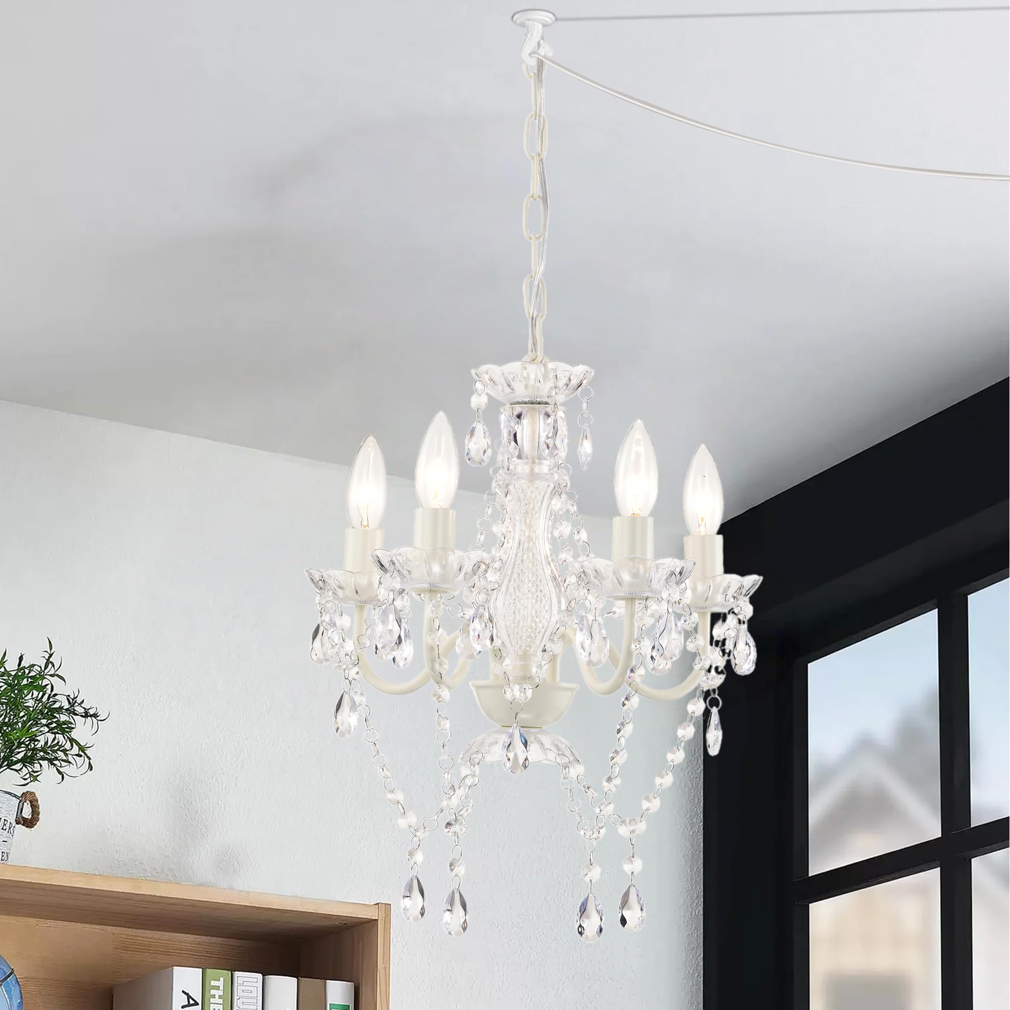 Alighting Kronleuchter Weiß mit Stecker 4-flammig | Kleiner Acryl Kronleuchter mit Kristalloptik Ø41cm, Pendelleuchte für Kleine Räume, Schlafzimmer, Flur, E14