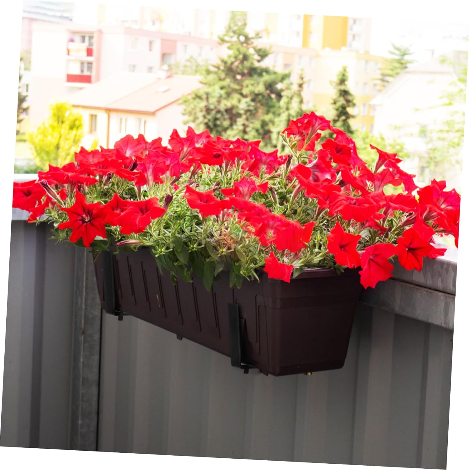 4pcs Adjustable Railing Planter Brackets for Window Boxes Sturdy Flower Box Holders Easy Install for Balconies and Fences Minimalist Design for Outdoor Spaces