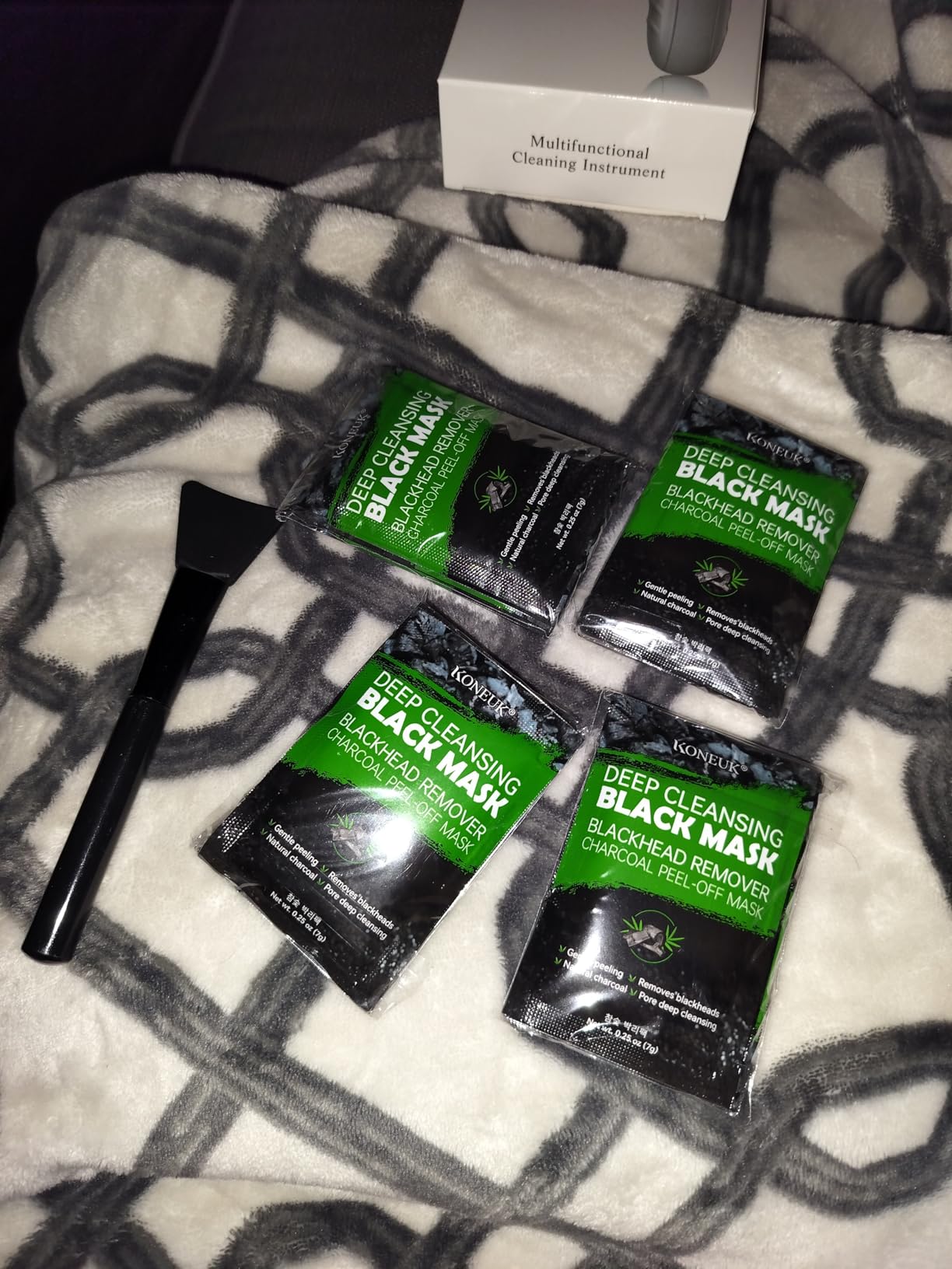 KONEUK 20 Pack Blackhead Remover Mask Set, Charcoal Peel Off Black Face Mask with Brush, Blackhead Pore Acne Remover for Face and Nose, Deep Cleansing for Men and Women