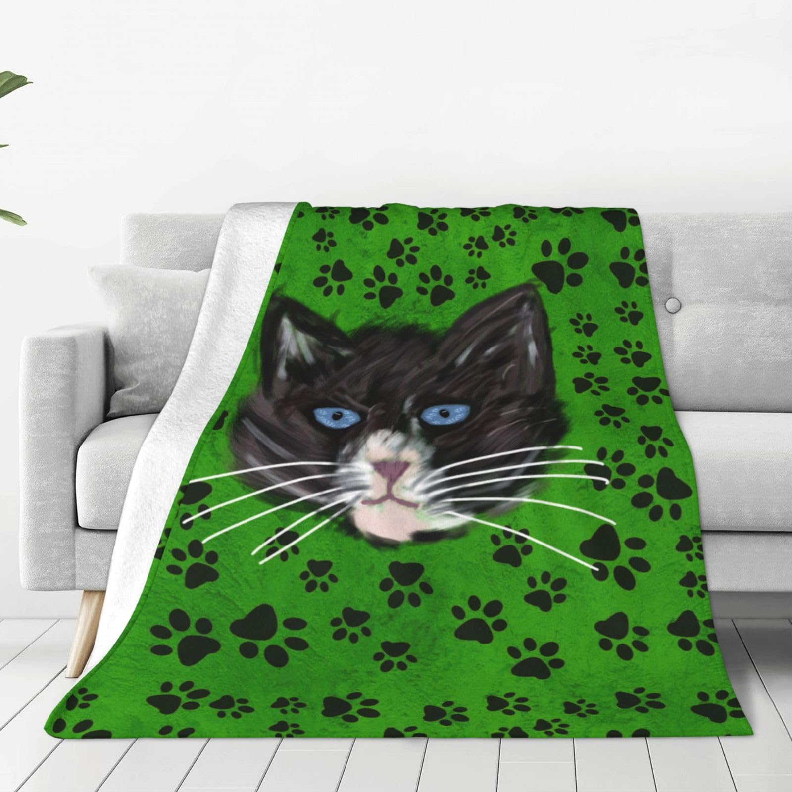 Amazon.com: Cat Paw Throw Blanket Soft Travel Blanket Lightweight Outdoor  Blankets Warm Cat Blanket All Seasons Fluffy Flannel Blanket for Sofa Couch  Bed (60x50) : Home u0026 Kitchen