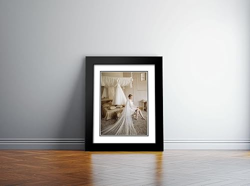 Vista 50 de ArtDirect Marco de madera negro moderno enmarcado personalizado de 12 x 14 pulgadas con tu foto o arte. Sube cualquier imagen y la imprimiremos