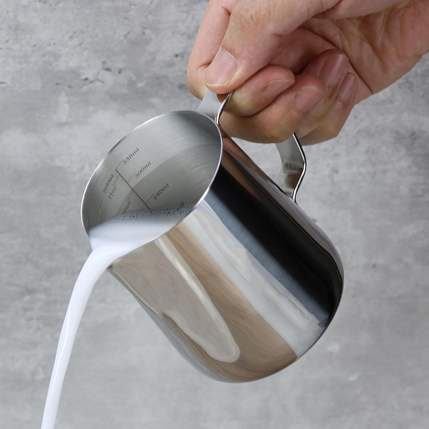 EIKS Stainless Steel Measuring Cup Steaming Pitcher Jug (600ml)