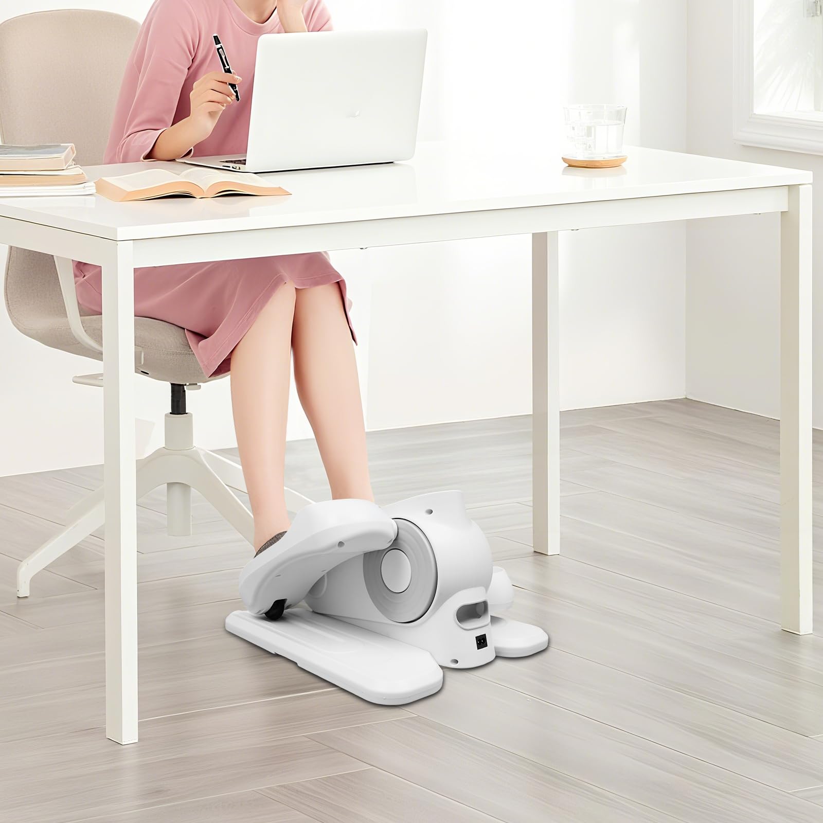 Entrenador elíptico eléctrico debajo de la mesa, pedaltrainer portátil con control remoto, entrenador de casa debajo del escritorio para casas y balcones, blanco