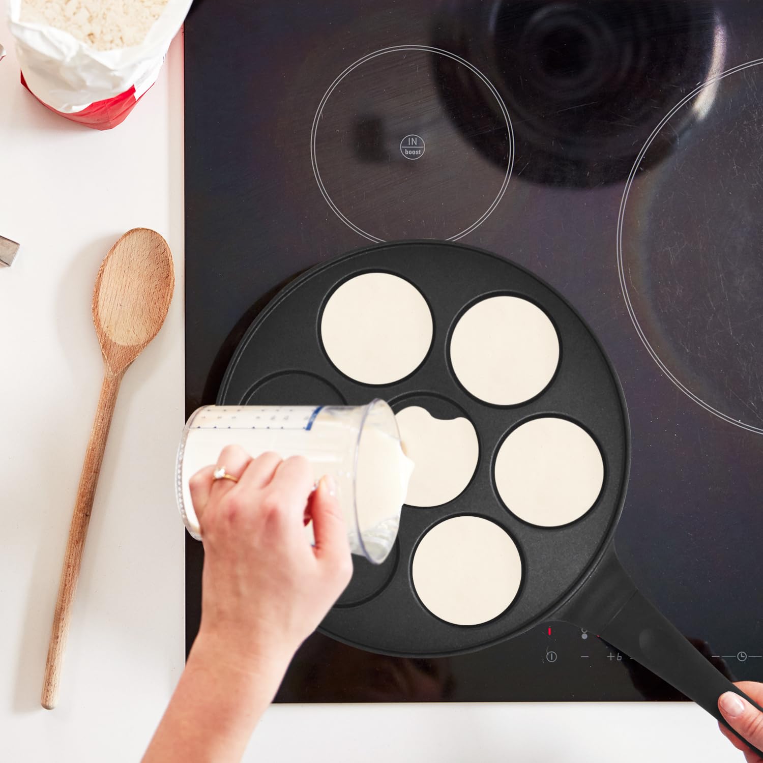 joeji's Kitchen Poêle à Crêpe Pancakes Blinis - 7 trous en Aluminium Antiadhésif - Poele a Crepe induction ou gaz de 26,5 cm - Poêle à Frire pour Mini Pancakes Crêpes blinis œufs