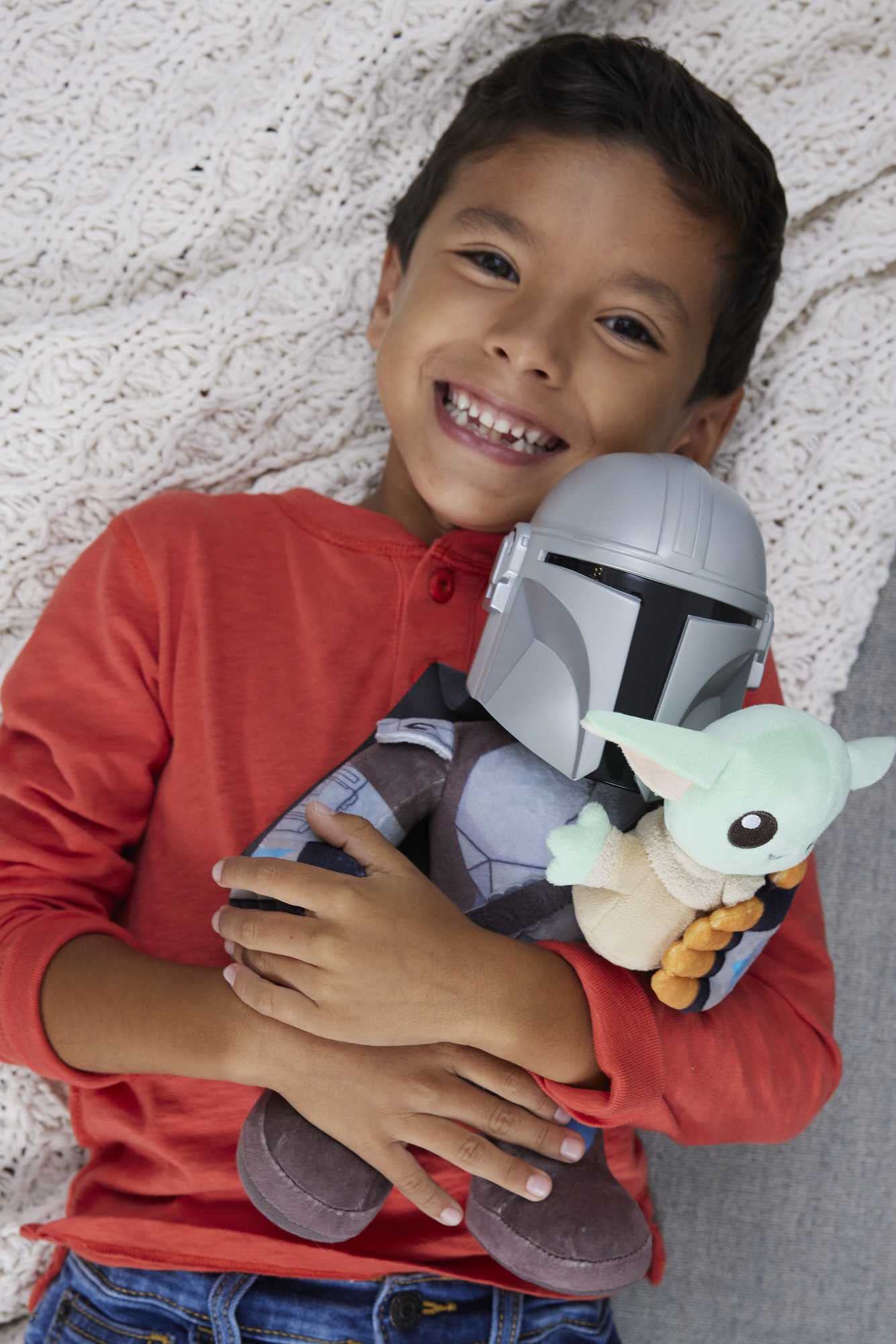 Star Wars Star Wars Clan de Deux Peluche Sonore The Mandalorian (28 cm) avec Grogu (10 cm), inspirée de la série Le Livre de Boba Fett diffusée sur Disney+, Jouet Enfant, Dès 3 ans, HPC19