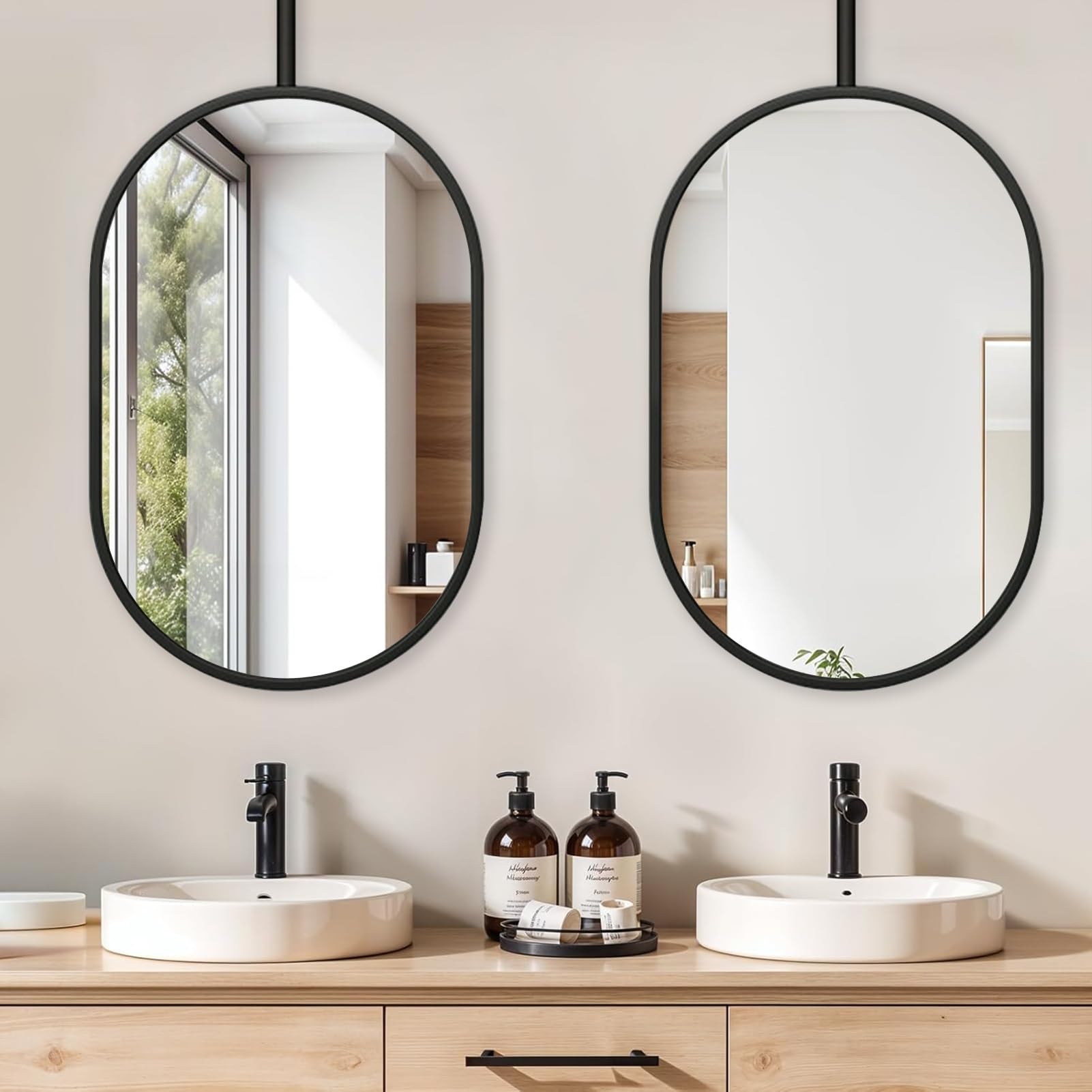 Miroir de salle de bain moderne ovale pour un rituel maquillage lumineux au salon