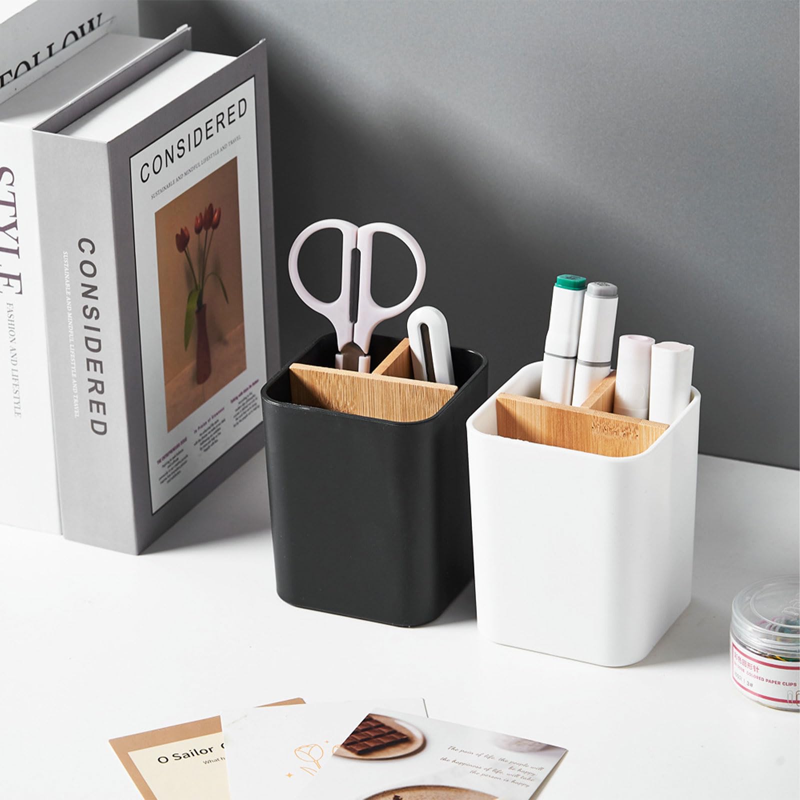 MOGADEE® Uchwyt na szczoteczki do zębów, Toothbrush Holder, kubek na szczoteczki do zębów z tworzywa sztucznego, 2 przegródki na szczoteczki do zębów + 1 pojemnik do przechowywania, na elektryczne