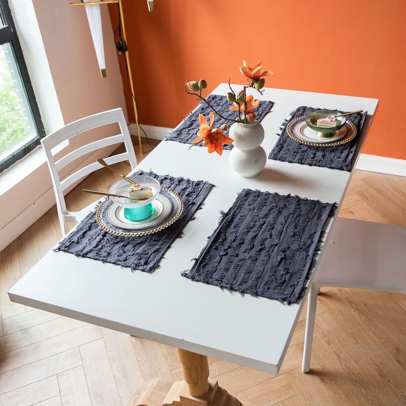 Napperon Table Salle a Manger Lavable 8 PCS, 30 x 45 CM Gris Foncé Set de Table Antidérapant Salle à Manger Coton Lin, Couleur Unie avec Rayures