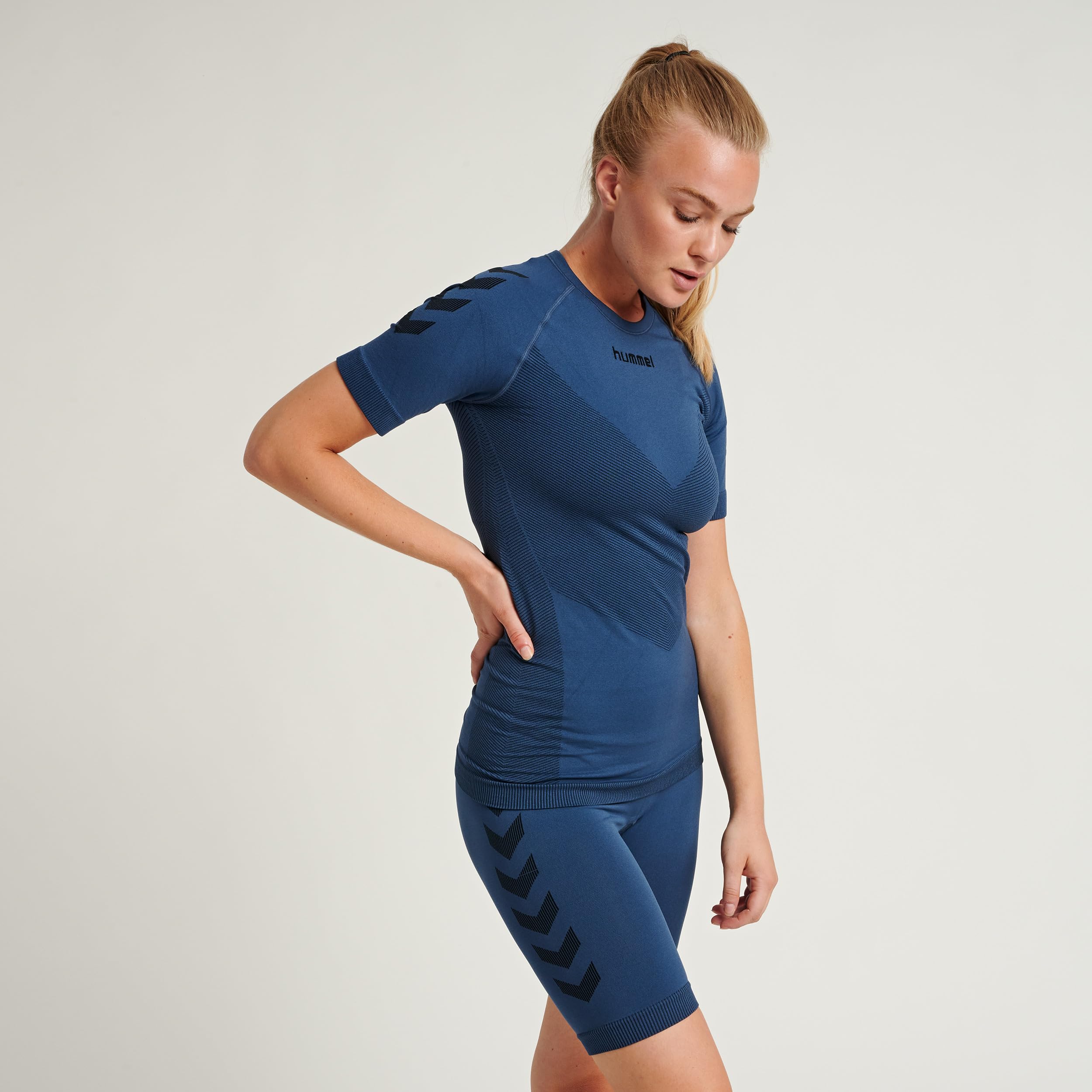 hummel T-Shirt First Damen