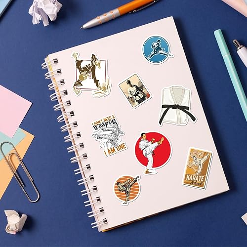 Miniatura 6 de Paquete de 50 calcomanías de karate para botellas de agua, vinilo impermeable, portátil, equipaje, álbumes de recortes, deportes divertidos, paquete