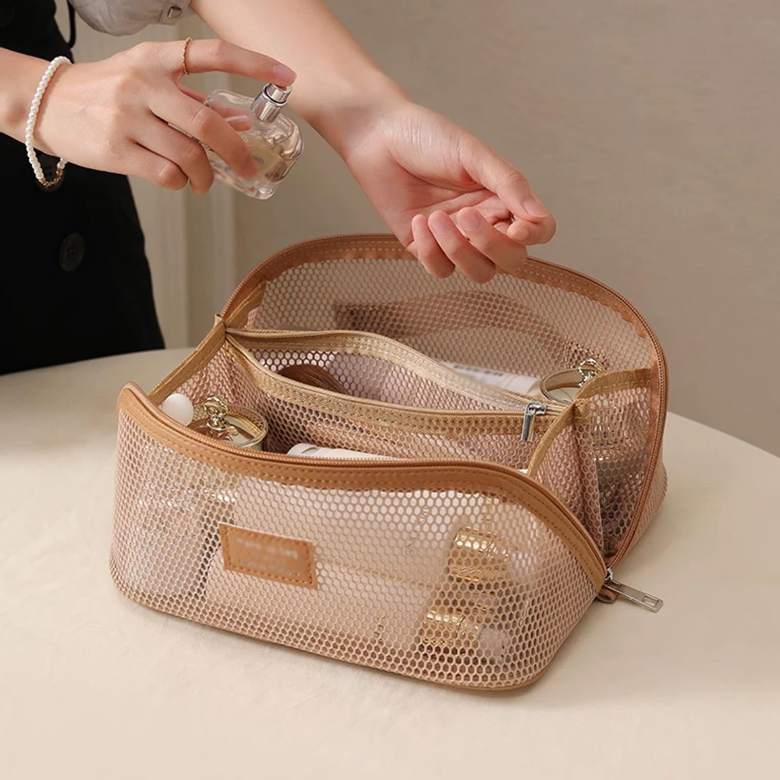 Beauty Case da Viaggio, Borsa da Toilette per Donna, Organizzata per Scomparti, Maniglia Morbida Il Trasporto, Cuciture Fini e Fitte, Leggera e Traspirante, Strutturata Elegante(Pink)