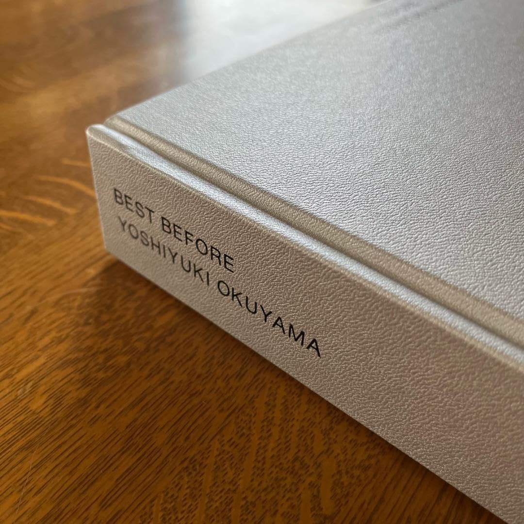 Amazon.co.jp: 奥山由之 写真集 「BEST BEFORE」限定版 : おもちゃ