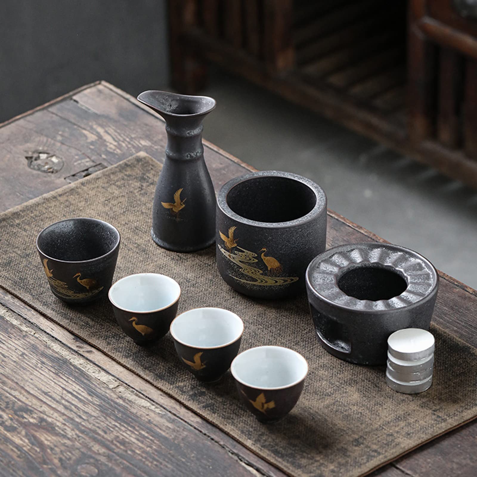 Tasse à saké et service avec chauffe-plat pour vos soirées sushi en famille