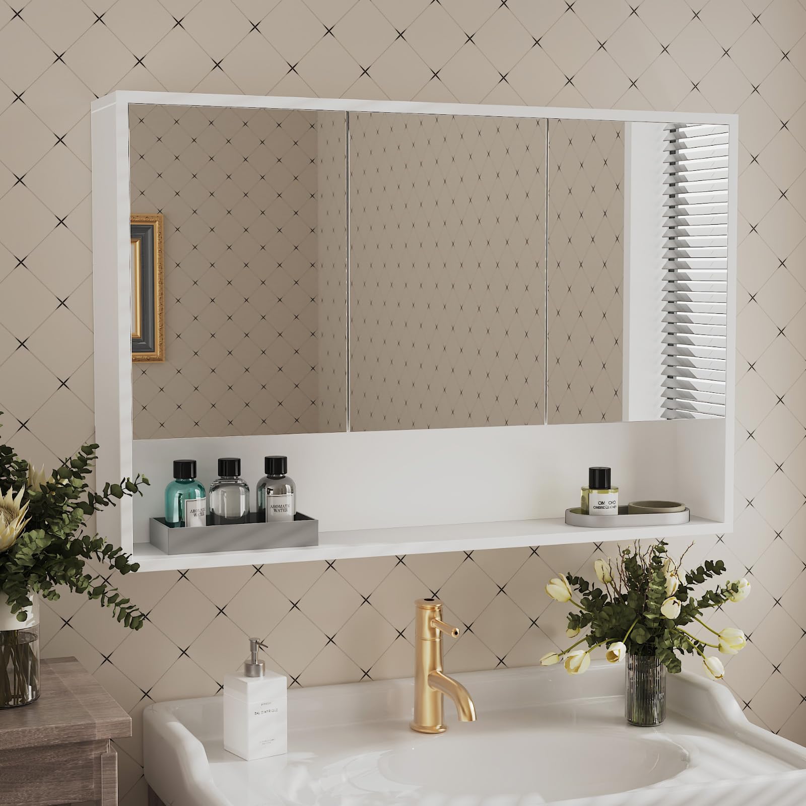 Msutree 3 Door Bathroom Mirror Cabinet, Wall Mounted Bathroom Storage Large Mirror, Durable MDF Medicine Cupboard, Space Saver for Shower Room (90cm Cabinet)