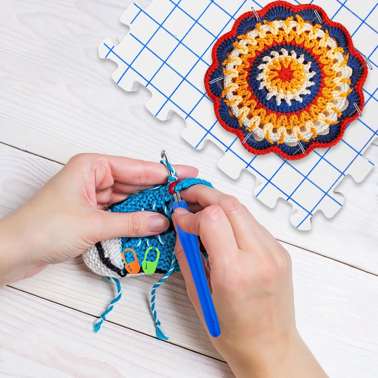 Celepoir 4 Stuks Spanmatten, Breien met Raster, 28 x 28 cm Spanmatten met Breiaccessoires en T-Naalden, Extra Dikke Spanmattens voor Handwerk