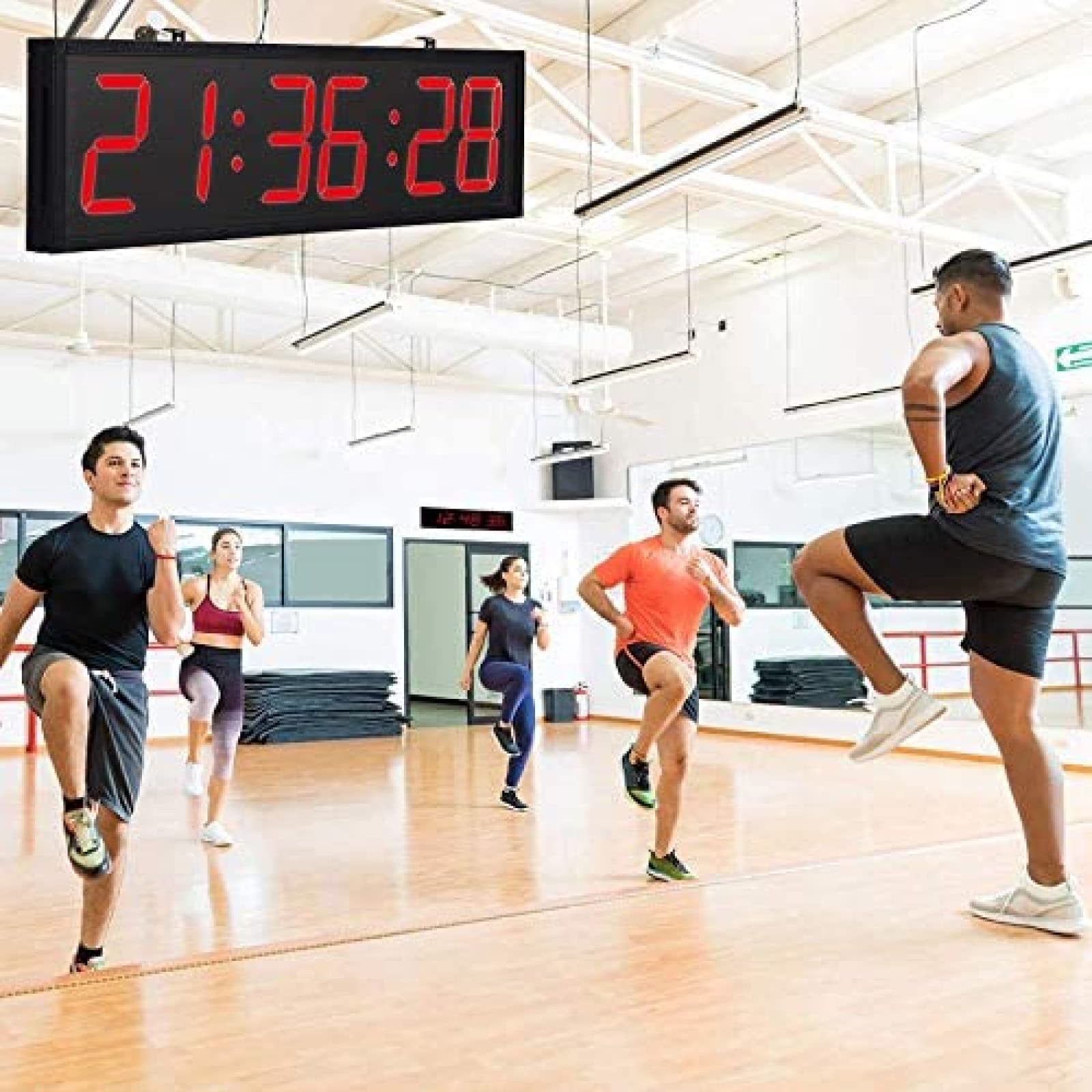 Reloj digital LED para gimnasio con control remoto, cronómetro, alarmas, temporizador, humedad y temperatura, reloj de pared de gran tamaño de 27,8 x 7,6 pulgadas para oficina, casa, lugar público