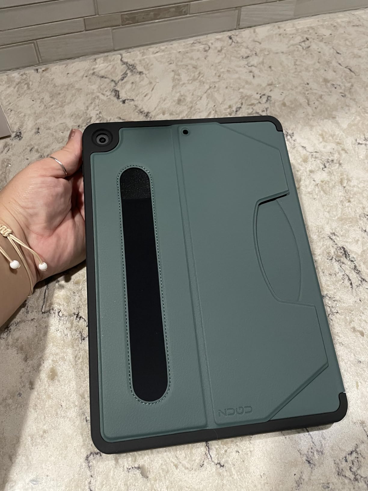 iPad 10.2 Case (7th–9th Gen) | ZUGU