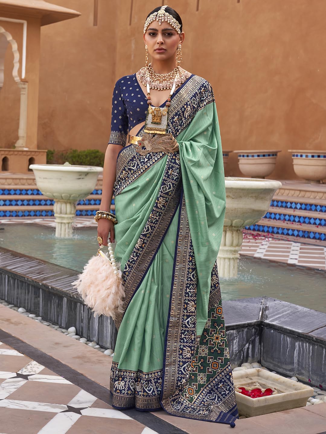 SAREE MALL Woven Design Zari Work Pure Patola Silk Saree For Women With Unstitched Blouse Piece, Green