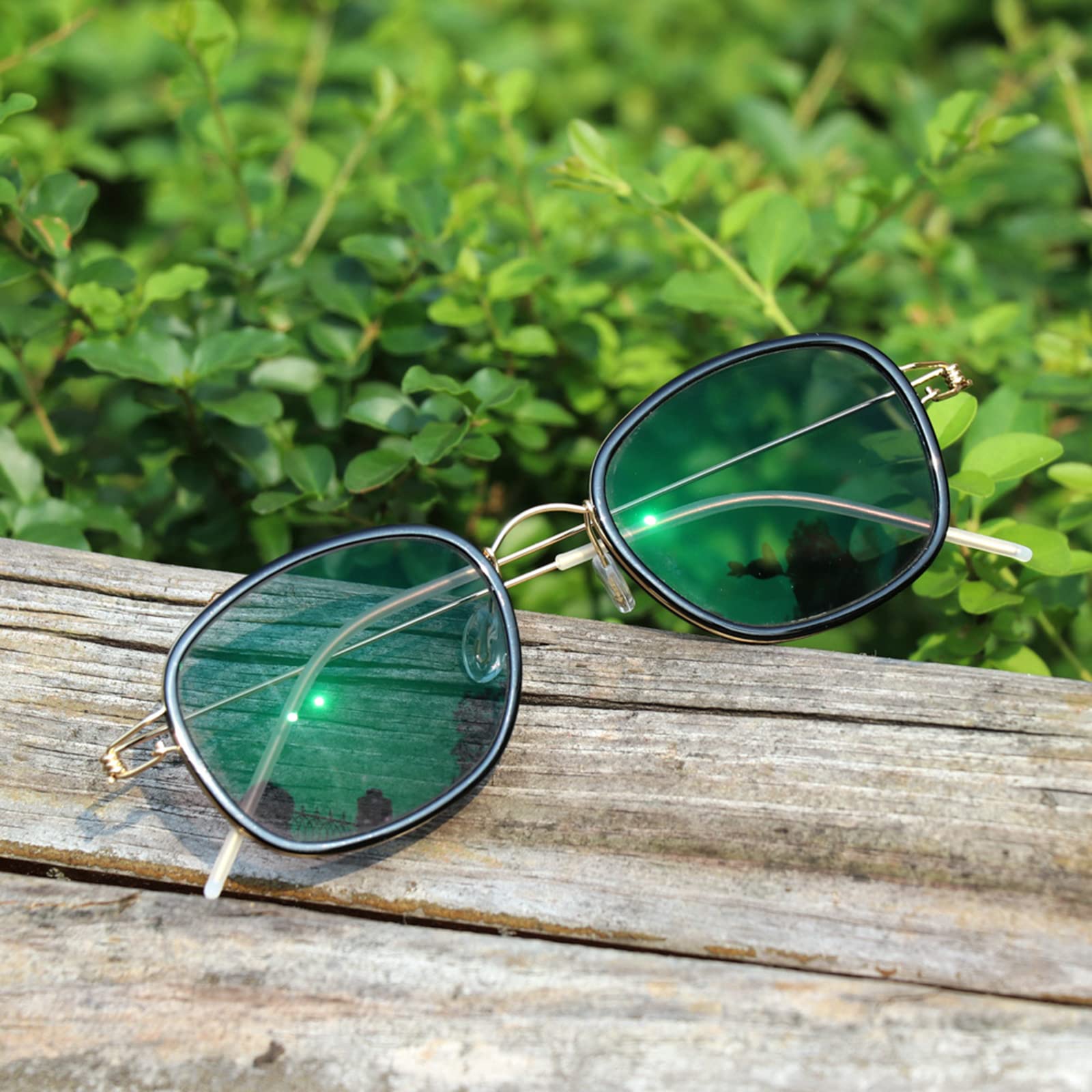 Gafas de Lectura Fotocromáticas para Hombres Mujeres Marco sin Tornillos Lector de Ancianos Anti-UV Inteligente Cambio de Color Gafas de Sol para Exteriores,Gold-+2.25