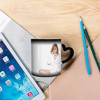 未使用　浜崎あゆみ　感温マグカップ Amazon.co.jp: 浜崎あゆみ (9) おしゃれ マグカップ 繰り返し