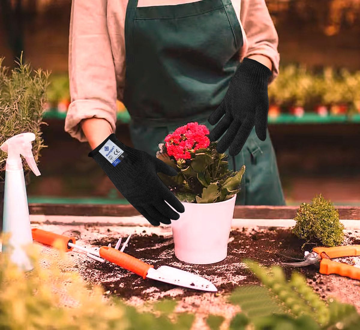 Cutting Gloves, Food Grade Level 5 Protection, Safety Kitchen Cut Gloves for Oyster Shucking, Fish Fillet Processing, Mandolin Slicing, Meat Cutting and Wood Carving. (Black-Small 1 Pairs) - Image 6