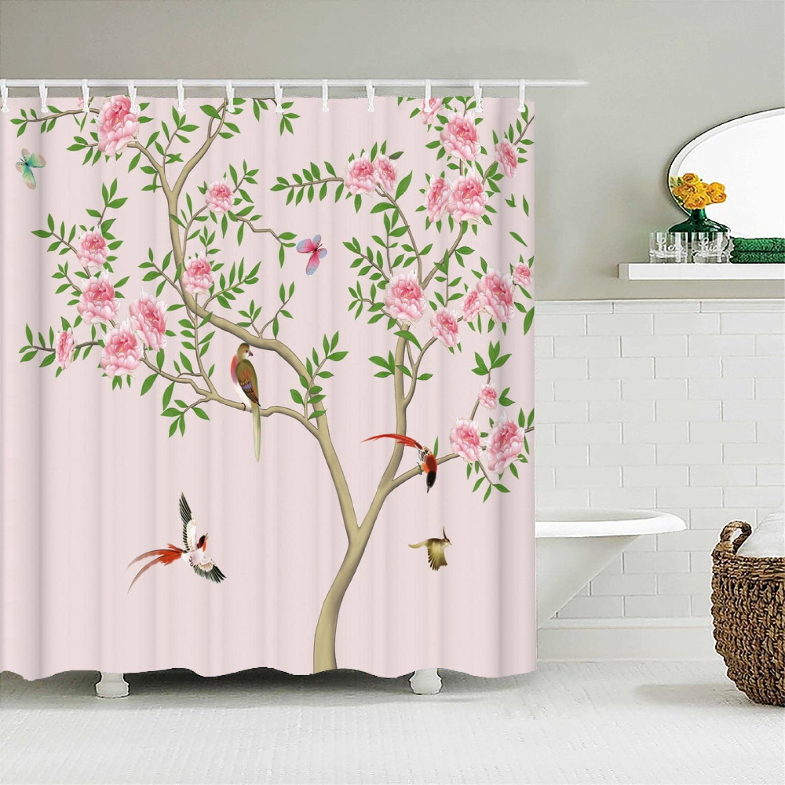Rideau de douche oiseau et fleurs pour une salle de bain zen en tissu